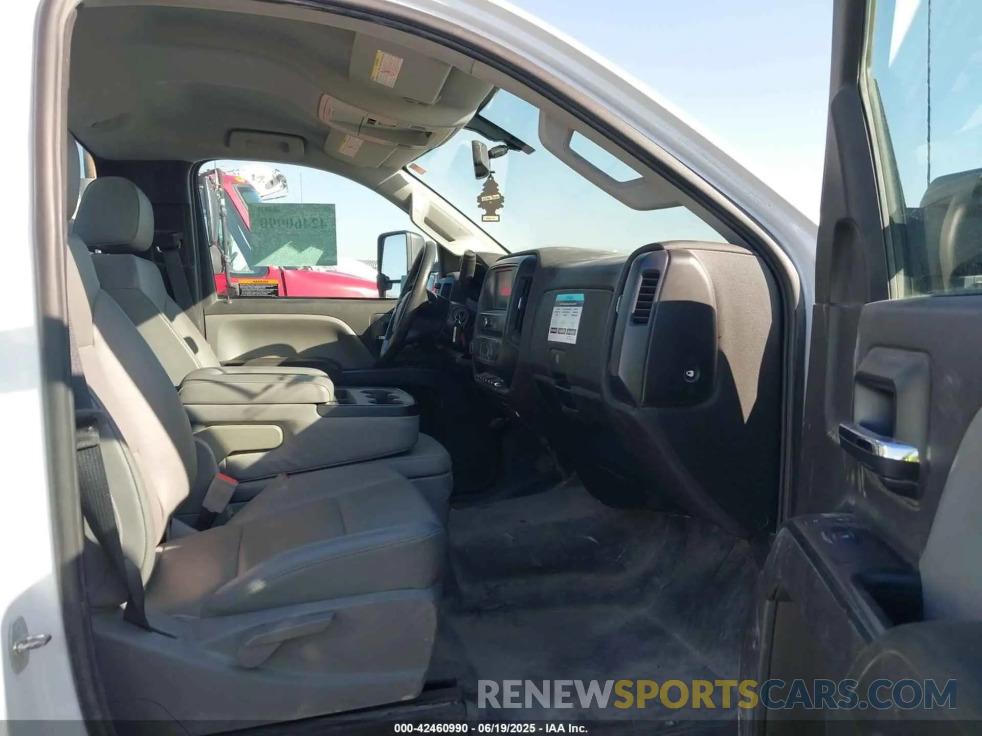 7 Photograph of a damaged car 1HTKJPVM7PH699376 CHEVROLET SILVERADO MD 2023