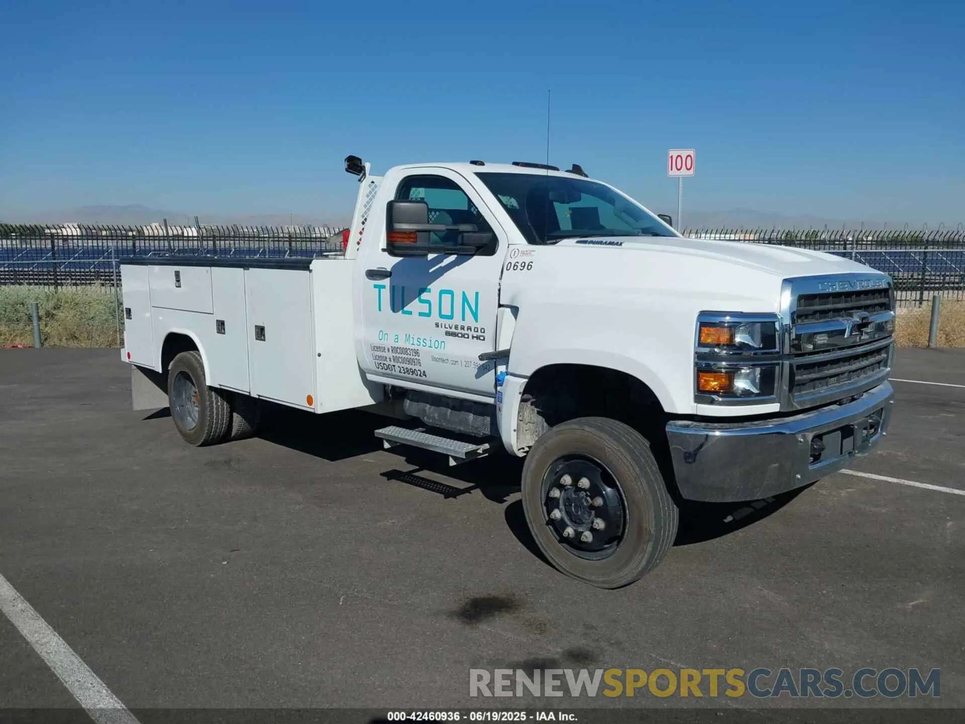 1 Photograph of a damaged car 1HTKJPVM8PH130942 CHEVROLET SILVERADO MD 2023