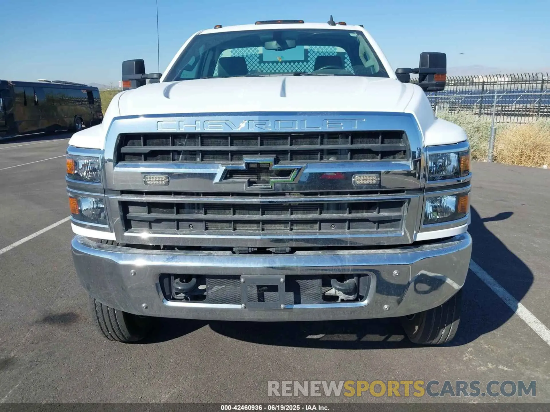 11 Photograph of a damaged car 1HTKJPVM8PH130942 CHEVROLET SILVERADO MD 2023