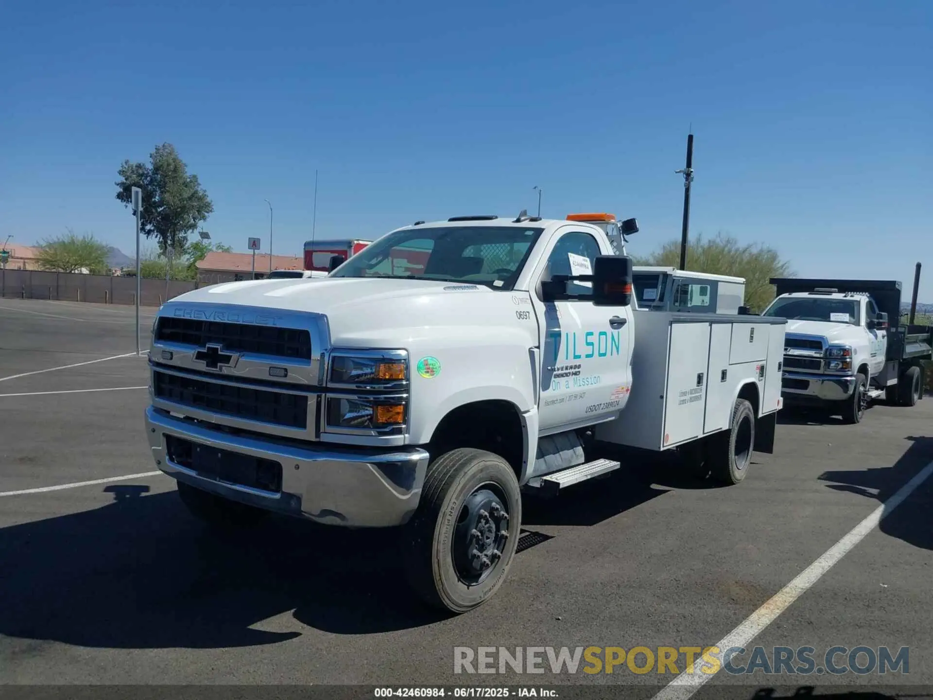 14 Photograph of a damaged car 1HTKJPVM9PH125636 CHEVROLET SILVERADO MD 2023