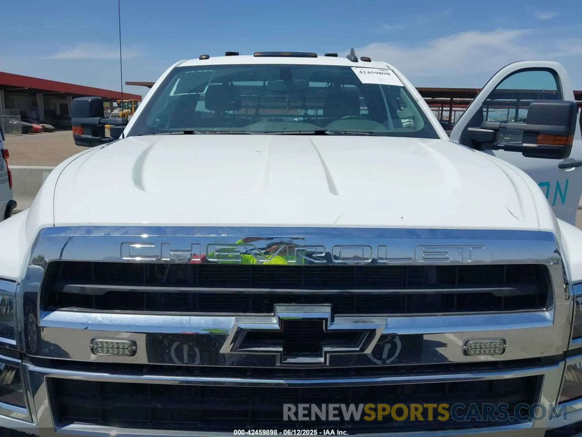 11 Photograph of a damaged car 1HTKJPVMXPH125628 CHEVROLET SILVERADO MD 2023