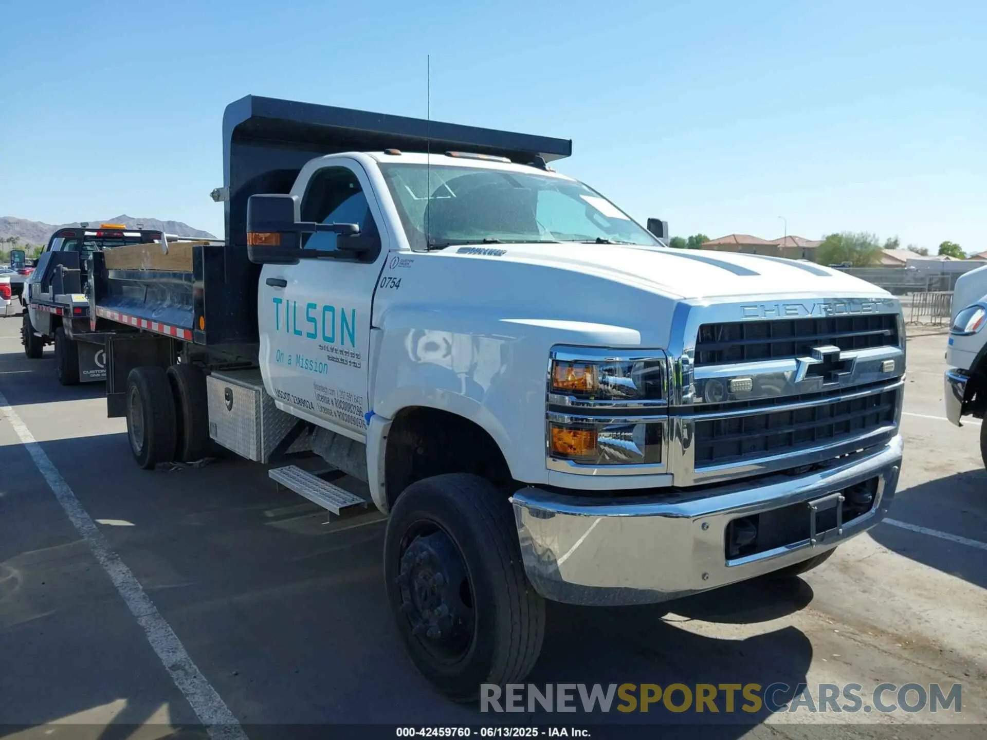 1 Photograph of a damaged car 1HTKJPVMXPH218536 CHEVROLET SILVERADO MD 2023