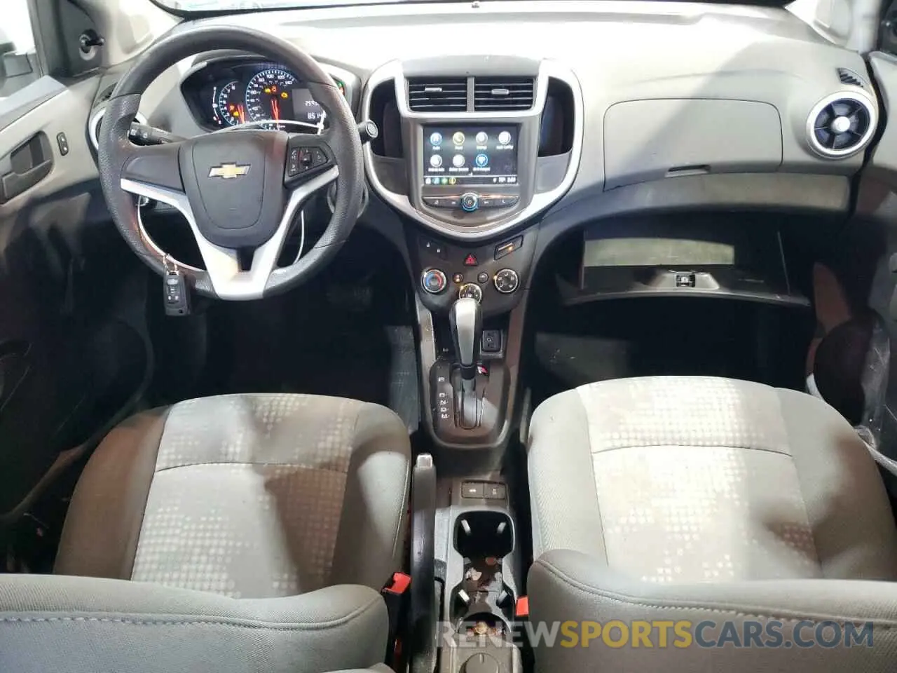 8 Photograph of a damaged car 1G1JB5SB2K4101314 CHEVROLET SONIC 2019