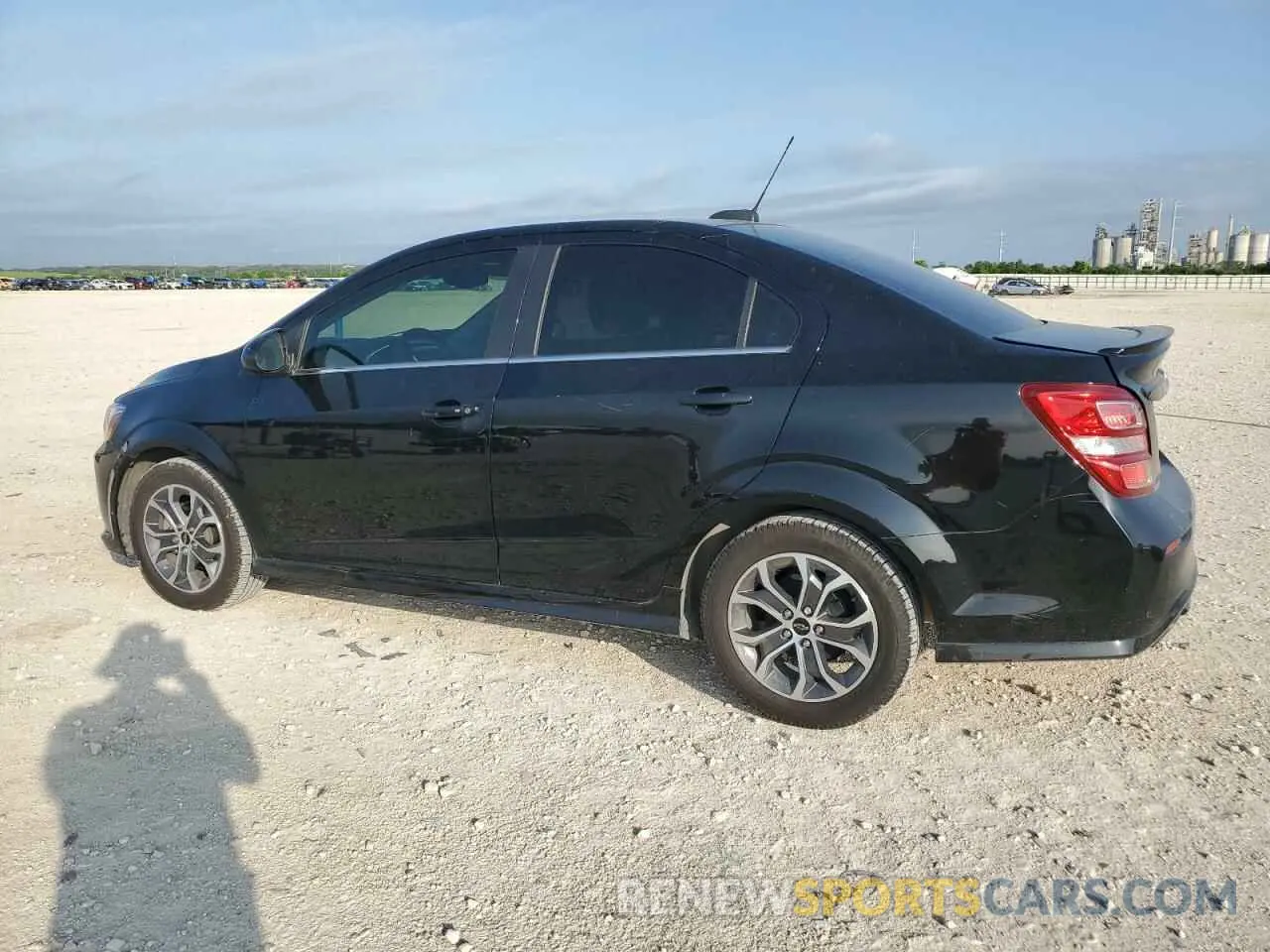 2 Photograph of a damaged car 1G1JD5SB1K4142513 CHEVROLET SONIC 2019