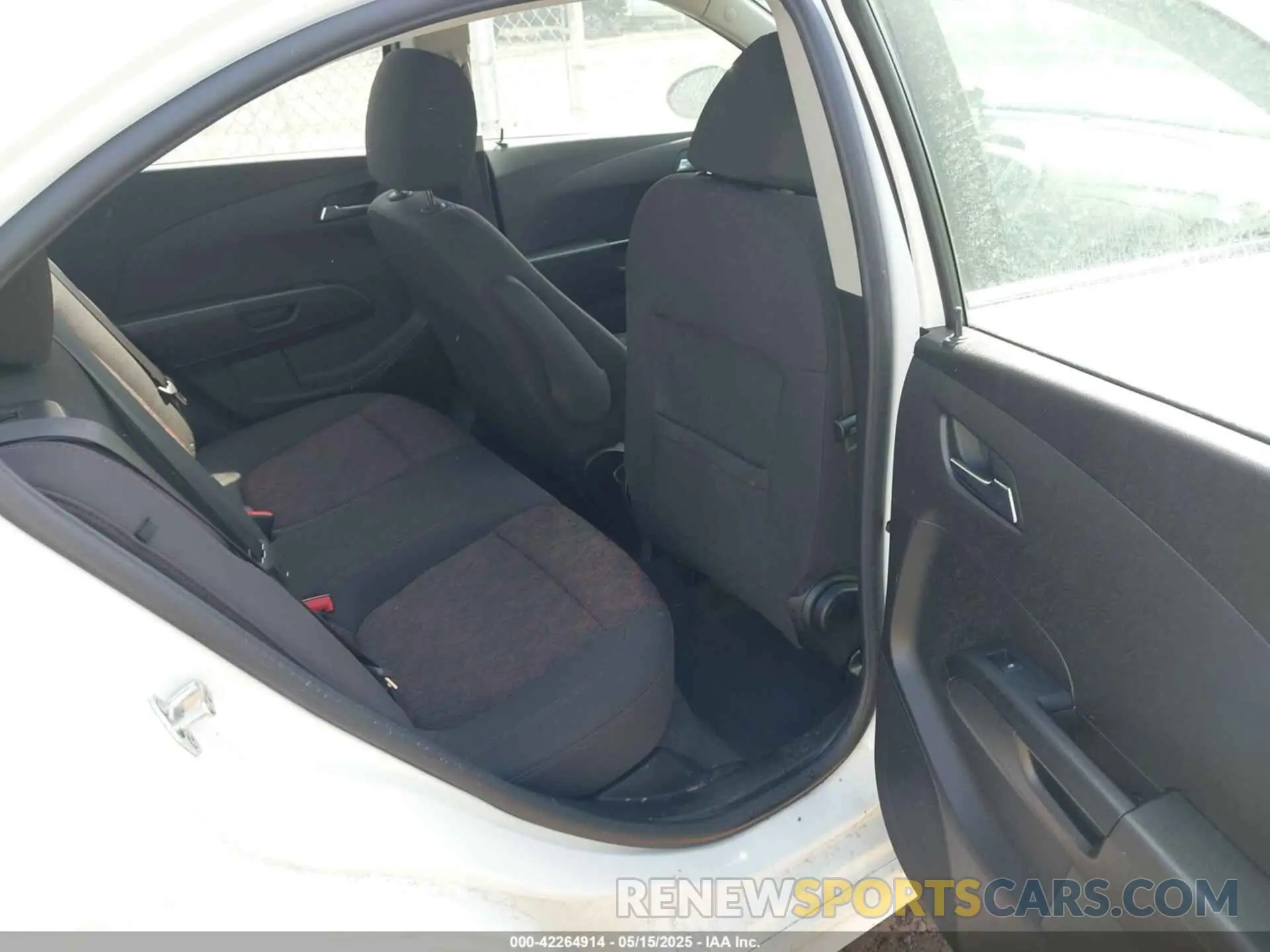 8 Photograph of a damaged car 1G1JD5SB1K4148053 CHEVROLET SONIC 2019