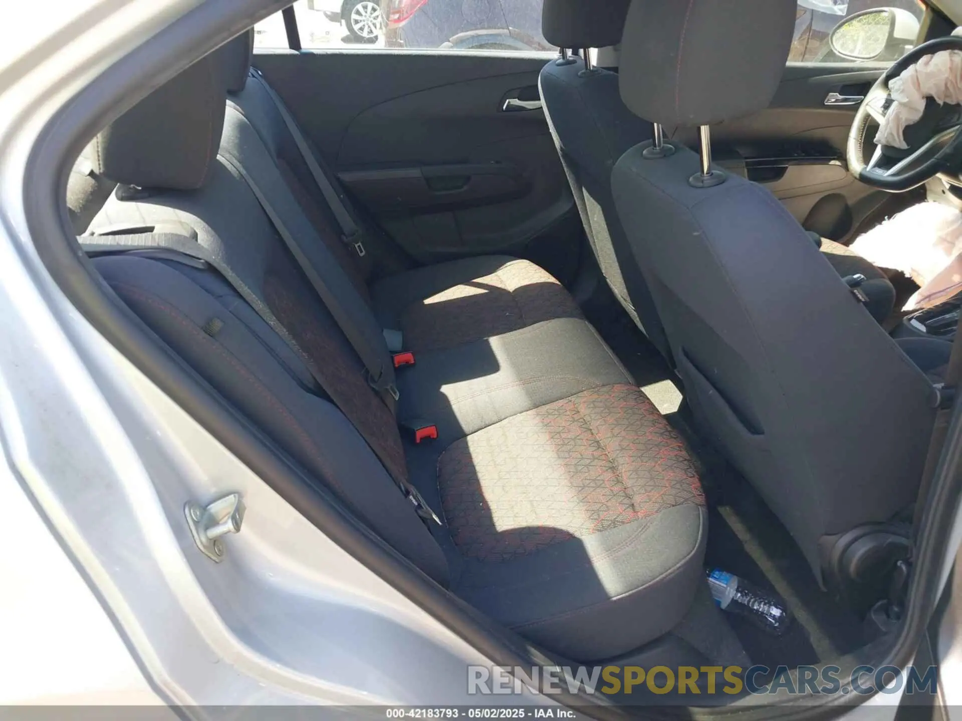 8 Photograph of a damaged car 1G1JD5SB3K4112641 CHEVROLET SONIC 2019