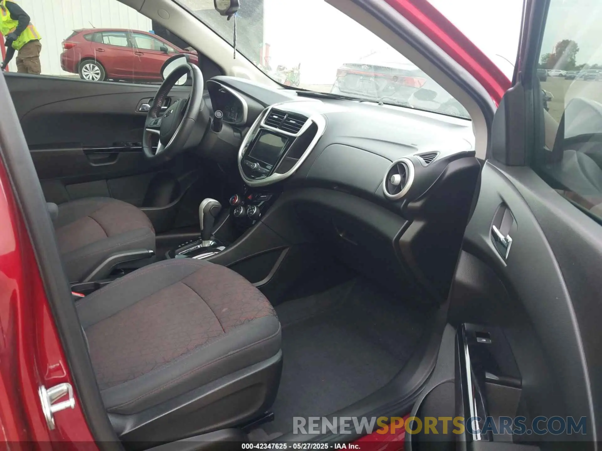 5 Photograph of a damaged car 1G1JD5SB3K4121419 CHEVROLET SONIC 2019