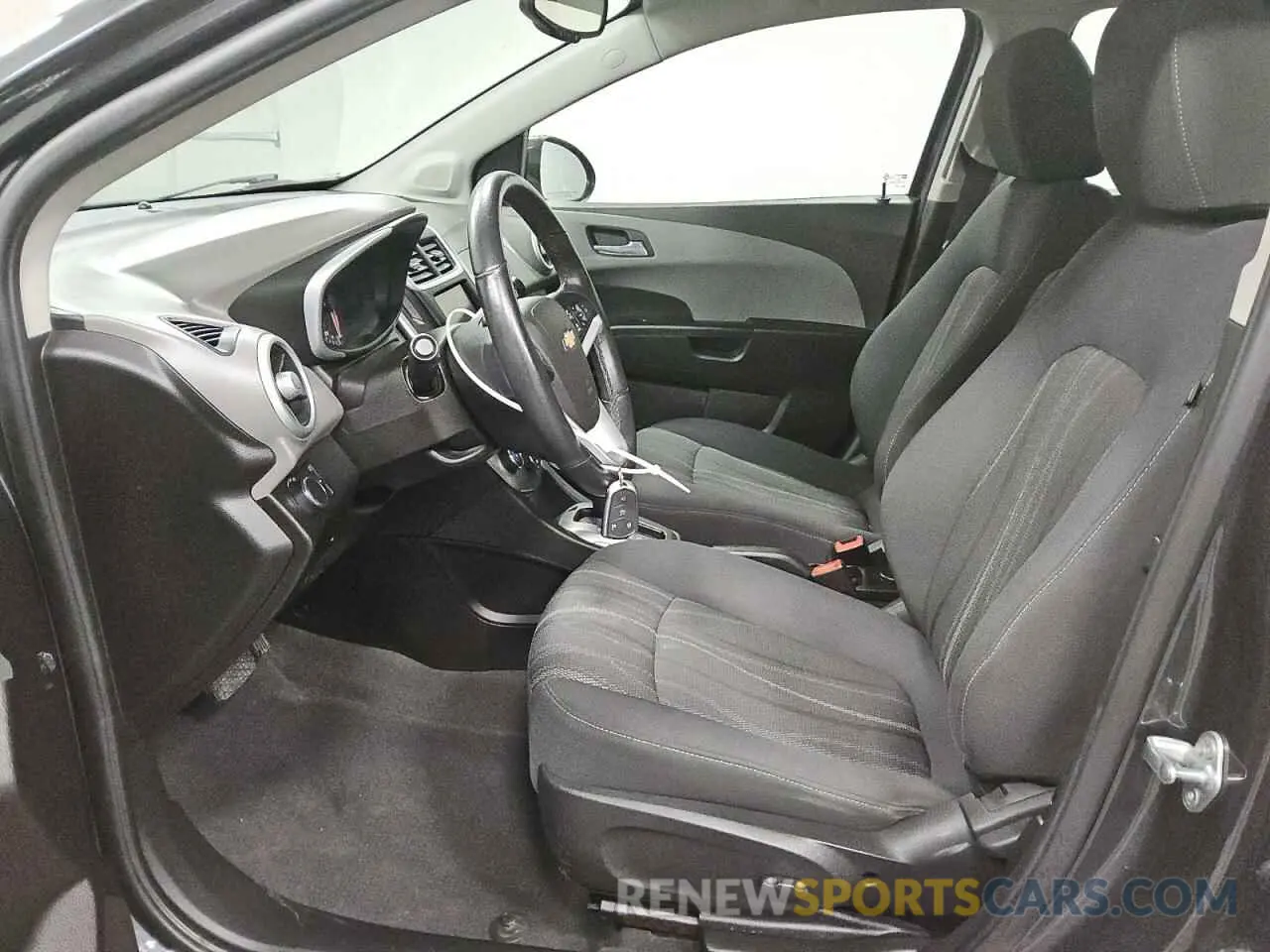7 Photograph of a damaged car 1G1JD5SB3K4142805 CHEVROLET SONIC 2019