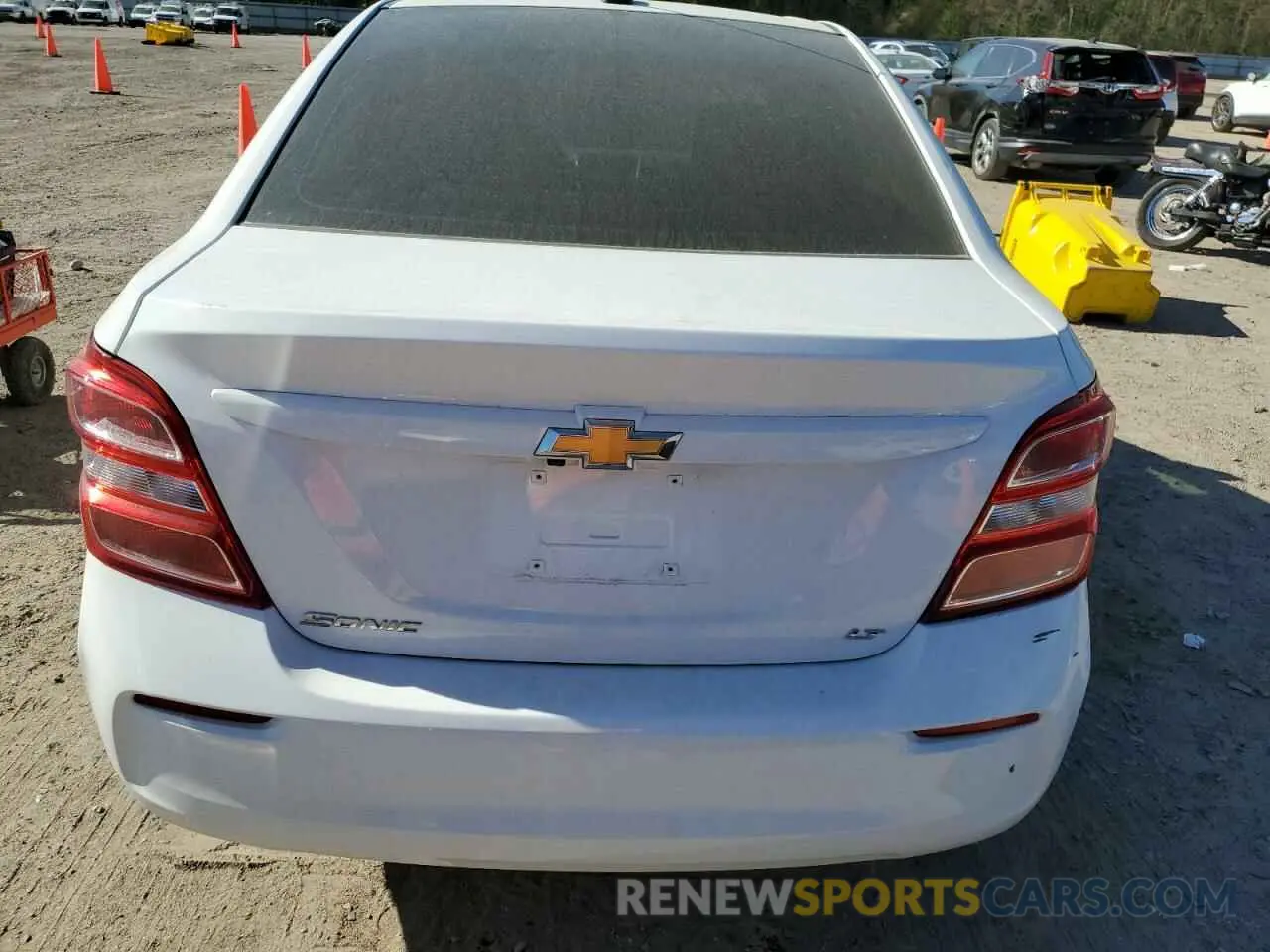 6 Photograph of a damaged car 1G1JD5SB4K4111028 CHEVROLET SONIC 2019
