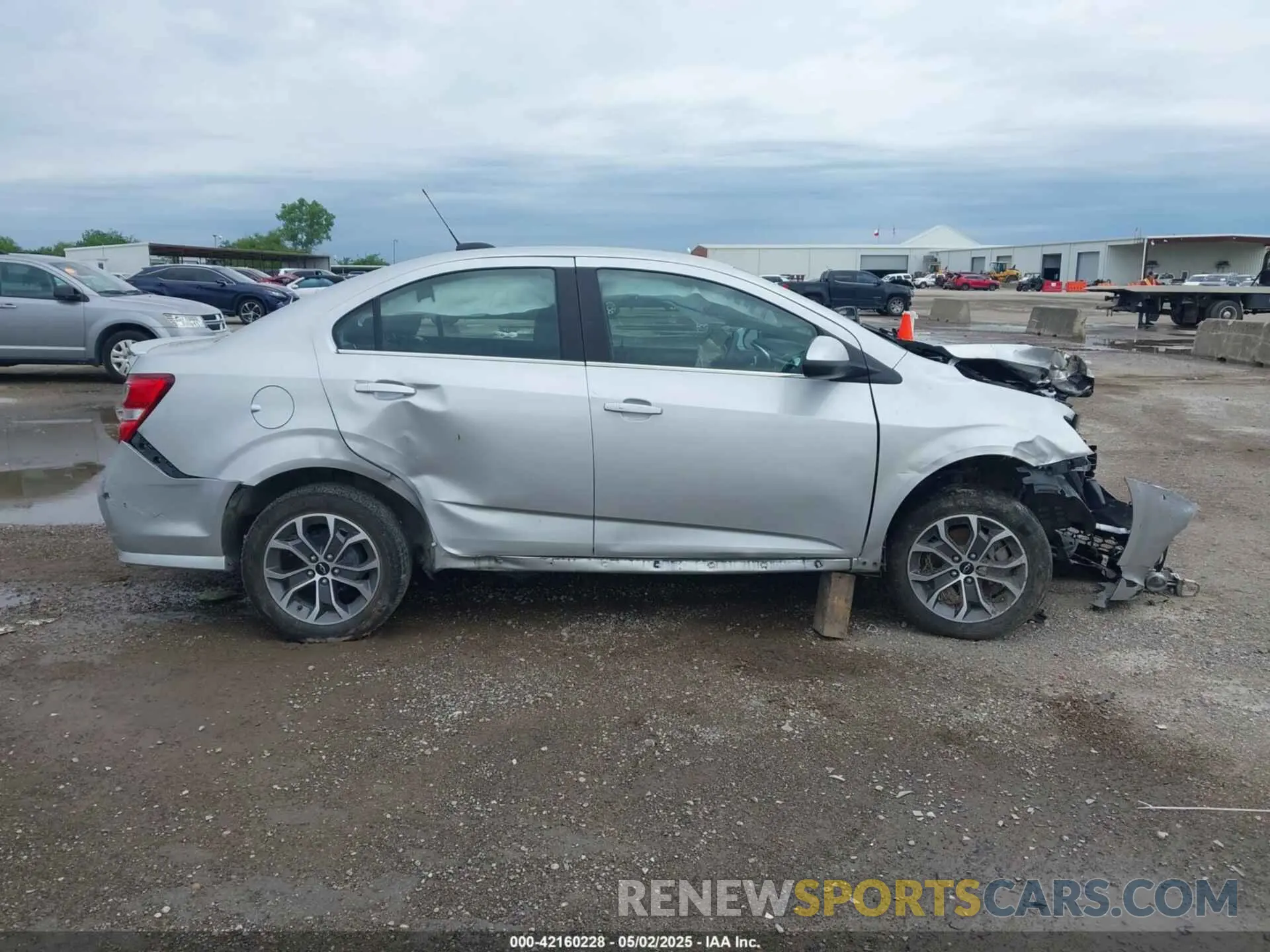 13 Photograph of a damaged car 1G1JD5SB6K4111161 CHEVROLET SONIC 2019
