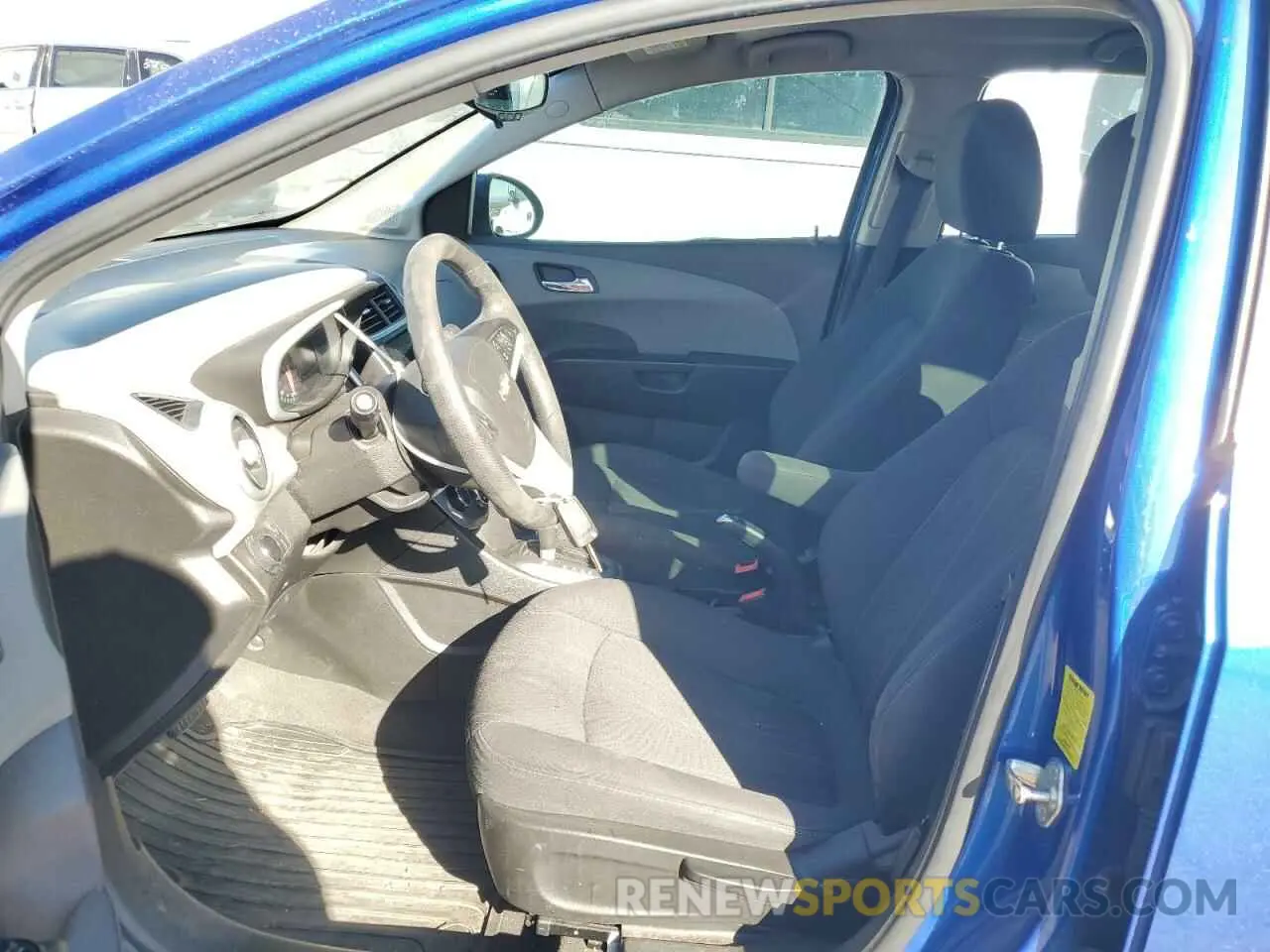 7 Photograph of a damaged car 1G1JD5SB7K4117437 CHEVROLET SONIC 2019