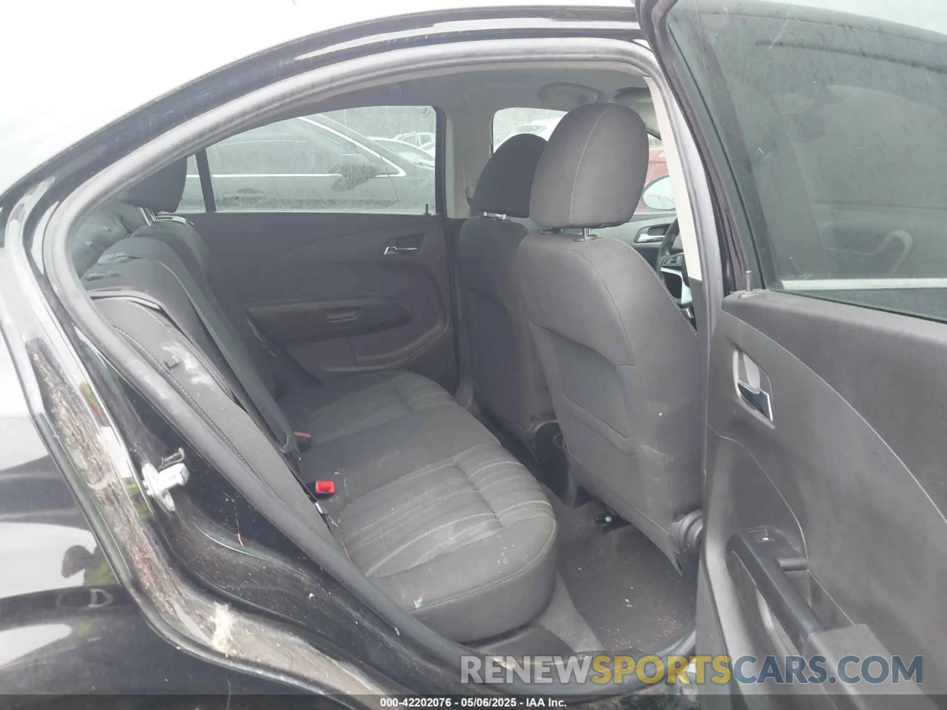 8 Photograph of a damaged car 1G1JD5SB7K4143486 CHEVROLET SONIC 2019