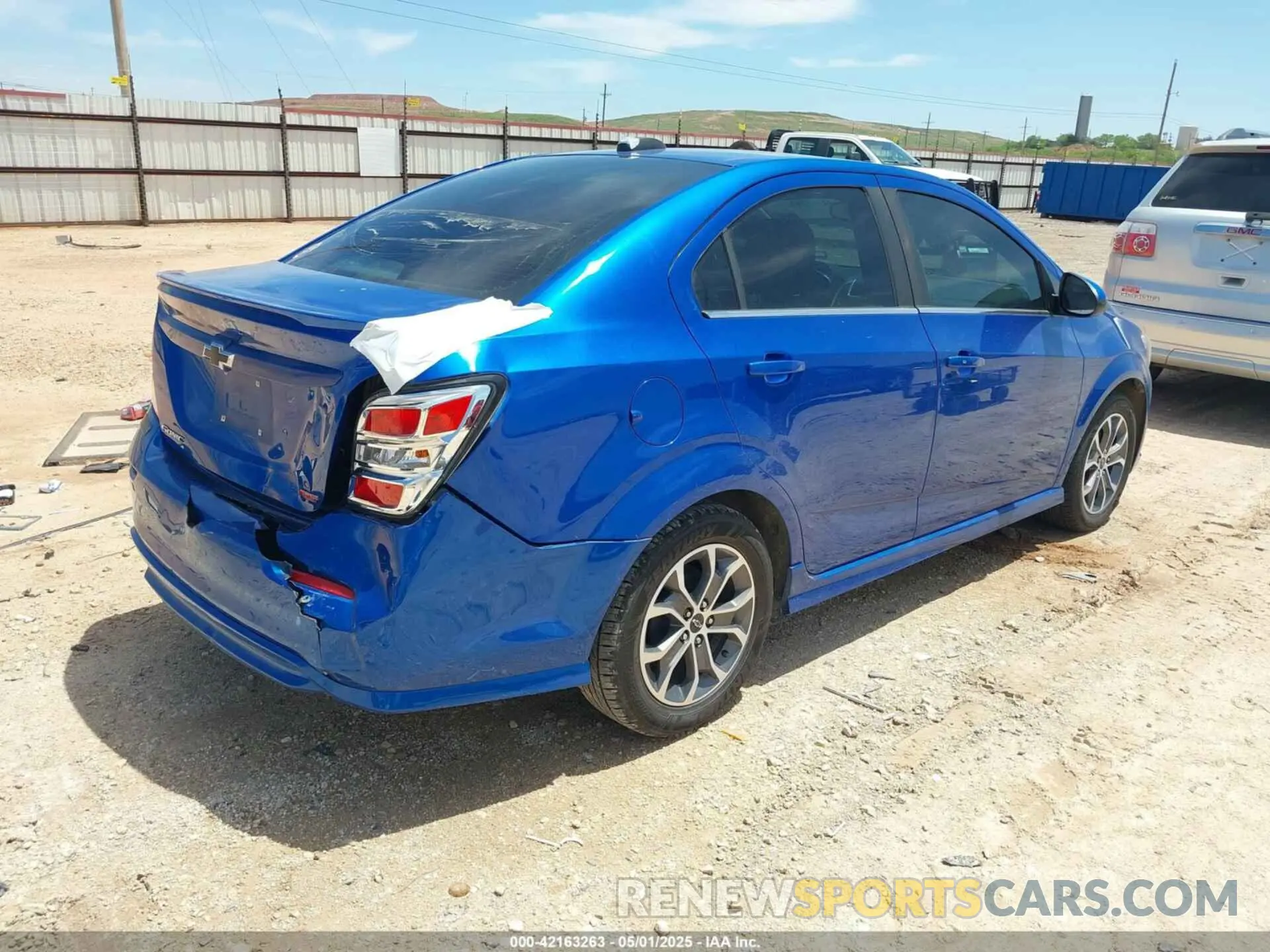 4 Photograph of a damaged car 1G1JD5SB9K4109517 CHEVROLET SONIC 2019