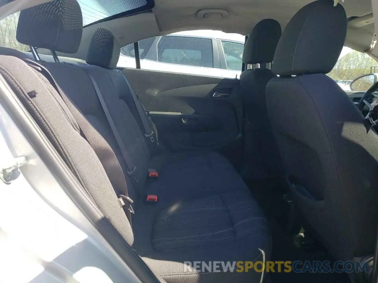 10 Photograph of a damaged car 1G1JD5SBXK4109168 CHEVROLET SONIC 2019