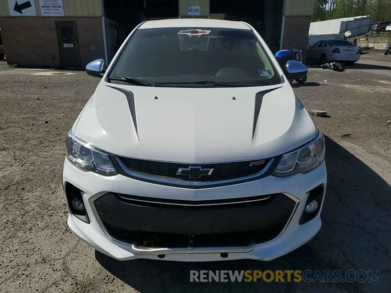 5 Photograph of a damaged car 1G1JD6SB0K4104714 CHEVROLET SONIC 2019
