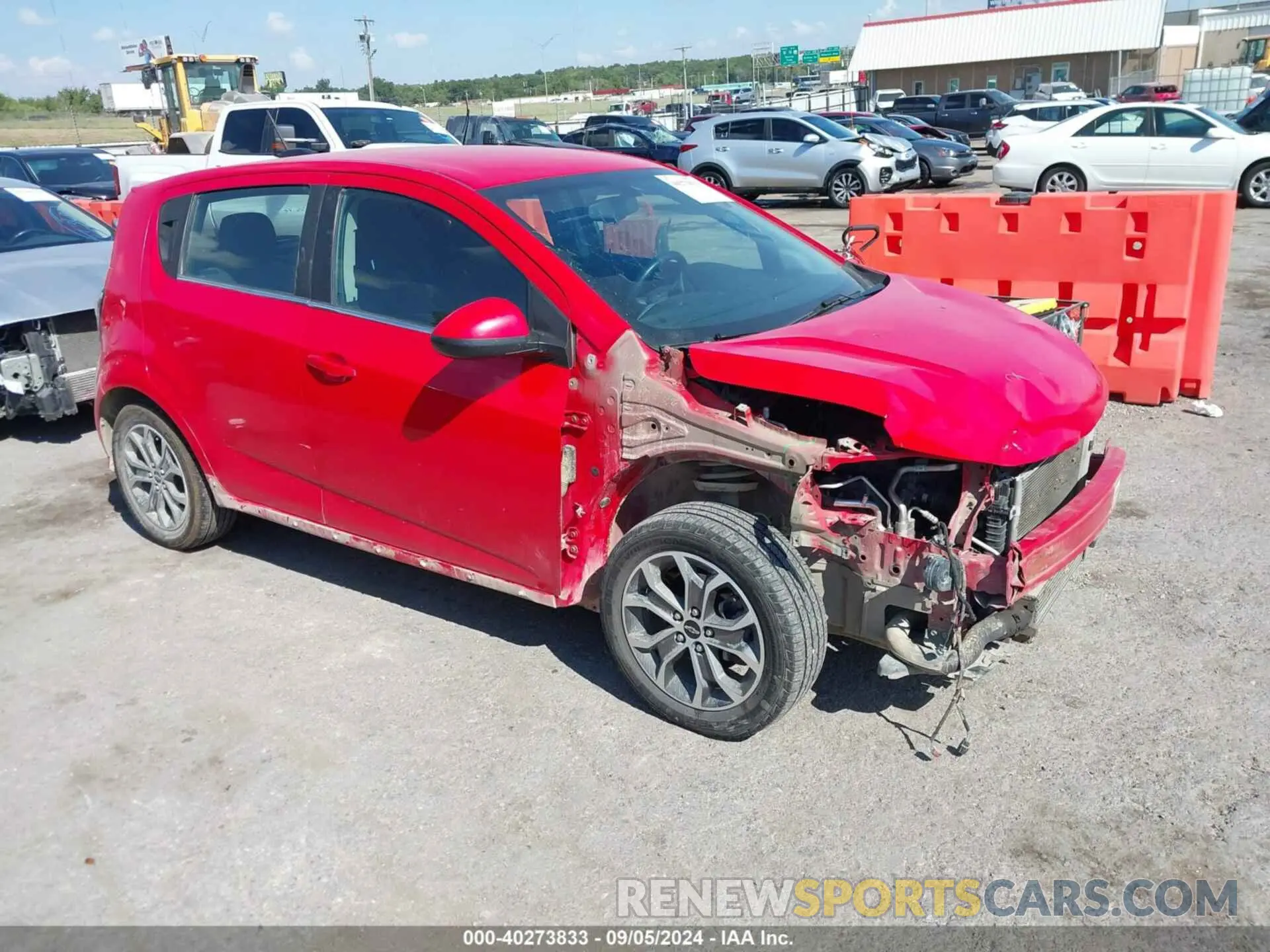 1 Photograph of a damaged car 1G1JD6SB5K4124909 CHEVROLET SONIC 2019