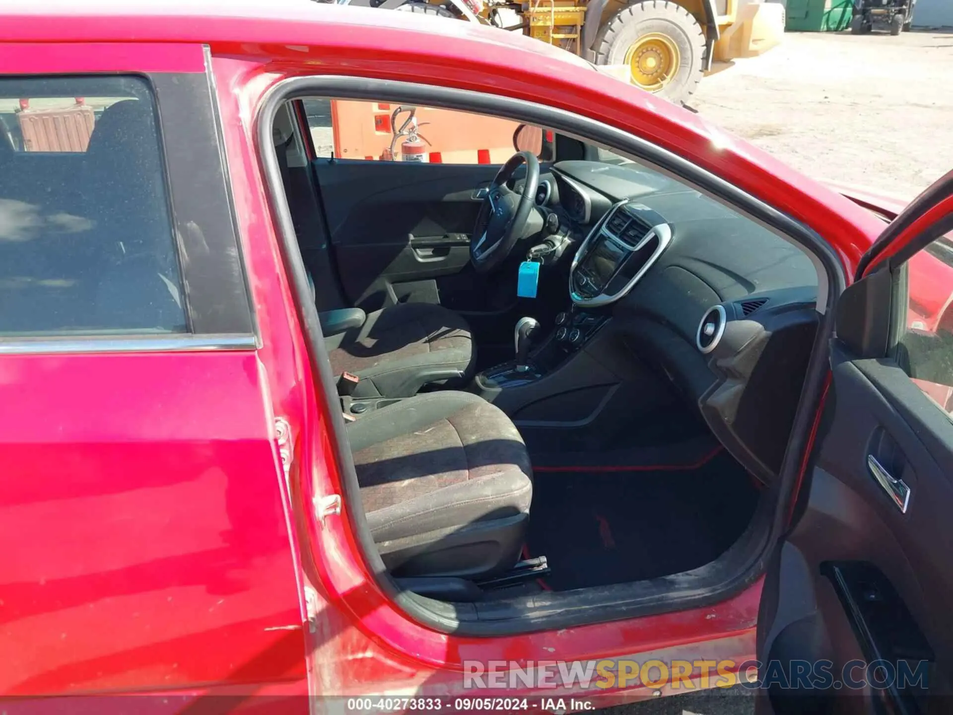 5 Photograph of a damaged car 1G1JD6SB5K4124909 CHEVROLET SONIC 2019