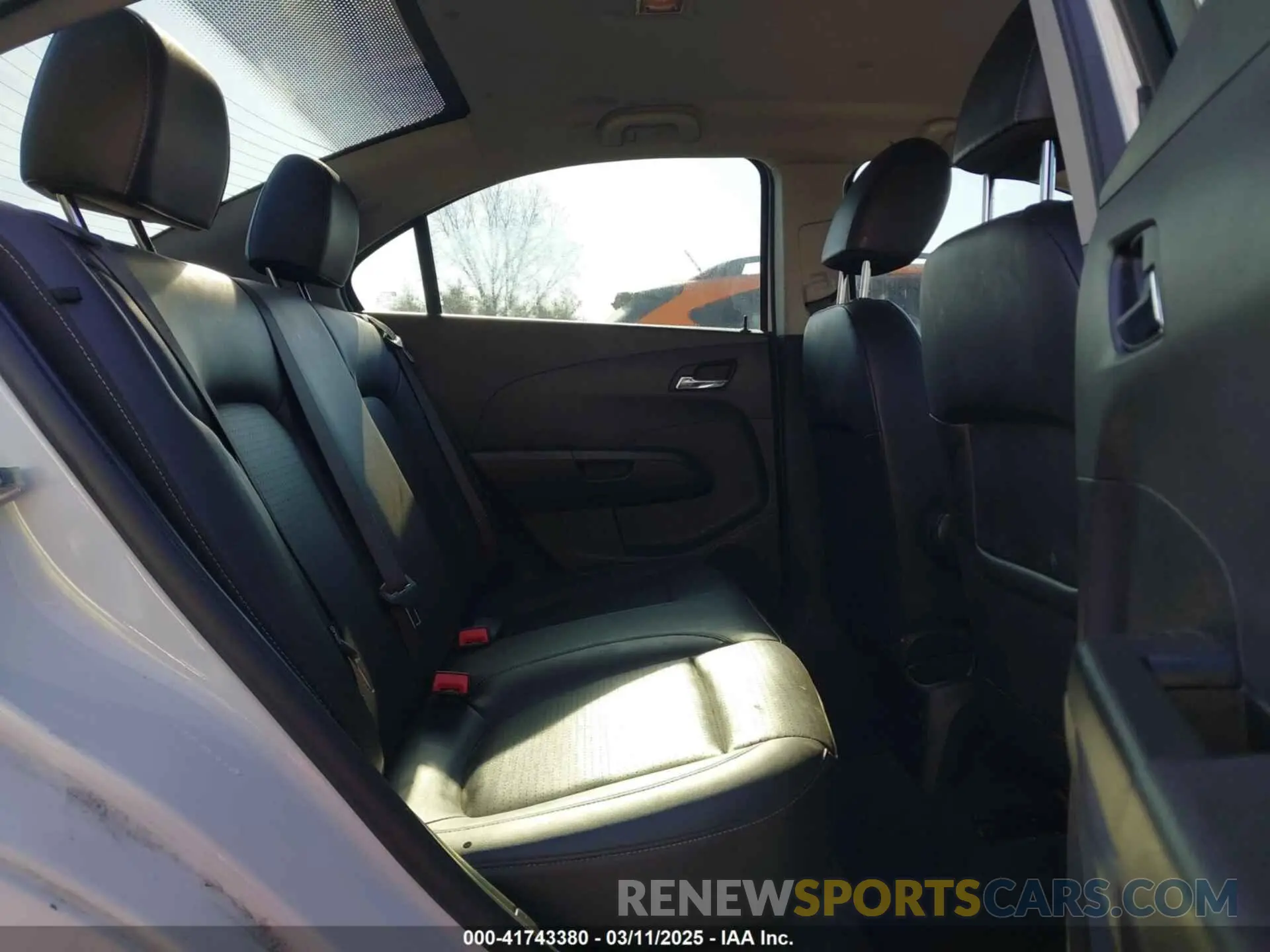 8 Photograph of a damaged car 1G1JF5SB3K4121379 CHEVROLET SONIC 2019