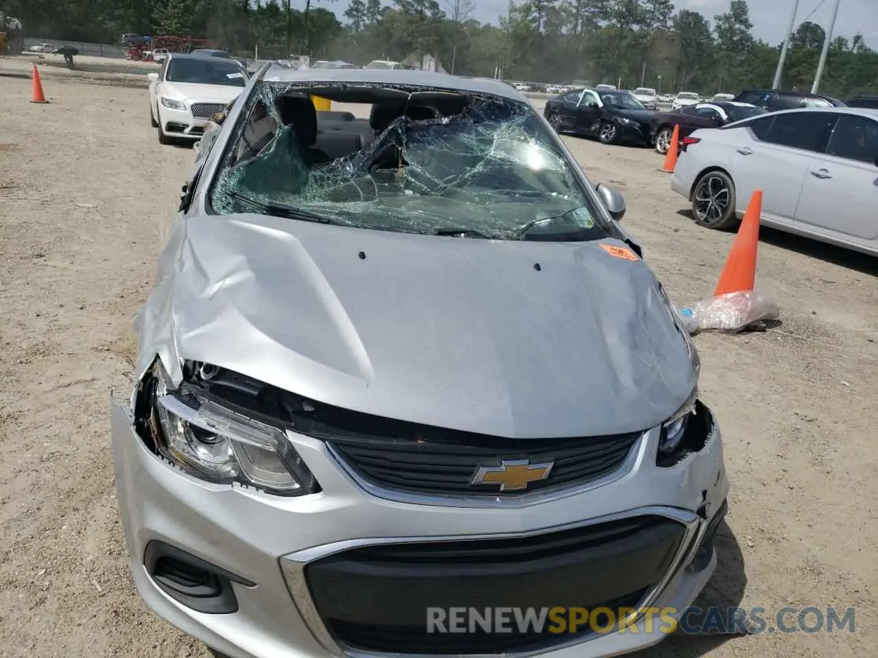 5 Photograph of a damaged car 1G1JF5SB5K4122176 CHEVROLET SONIC 2019