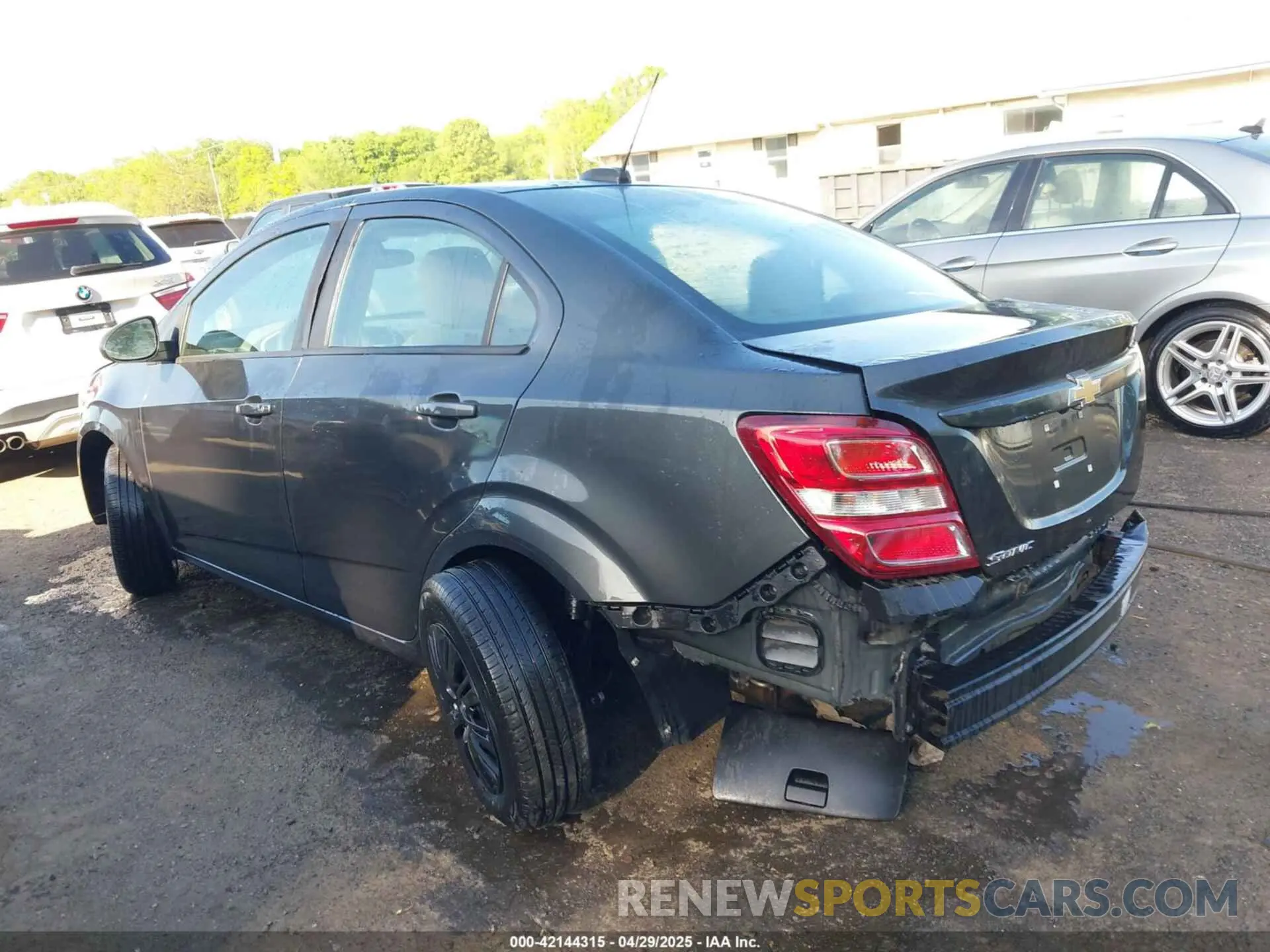 3 Photograph of a damaged car 1G1JB5SB4L4105835 CHEVROLET SONIC 2020