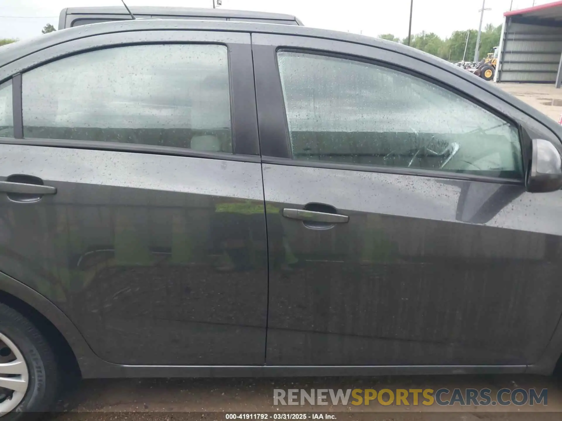 13 Photograph of a damaged car 1G1JB5SB5L4142747 CHEVROLET SONIC 2020