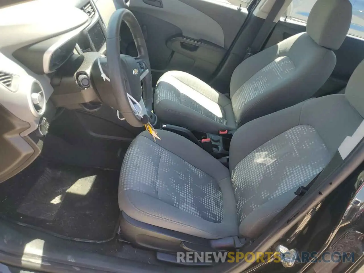 7 Photograph of a damaged car 1G1JB5SB7L4107997 CHEVROLET SONIC 2020