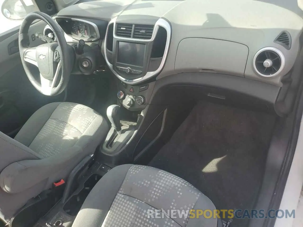 8 Photograph of a damaged car 1G1JB5SB9L4100341 CHEVROLET SONIC 2020
