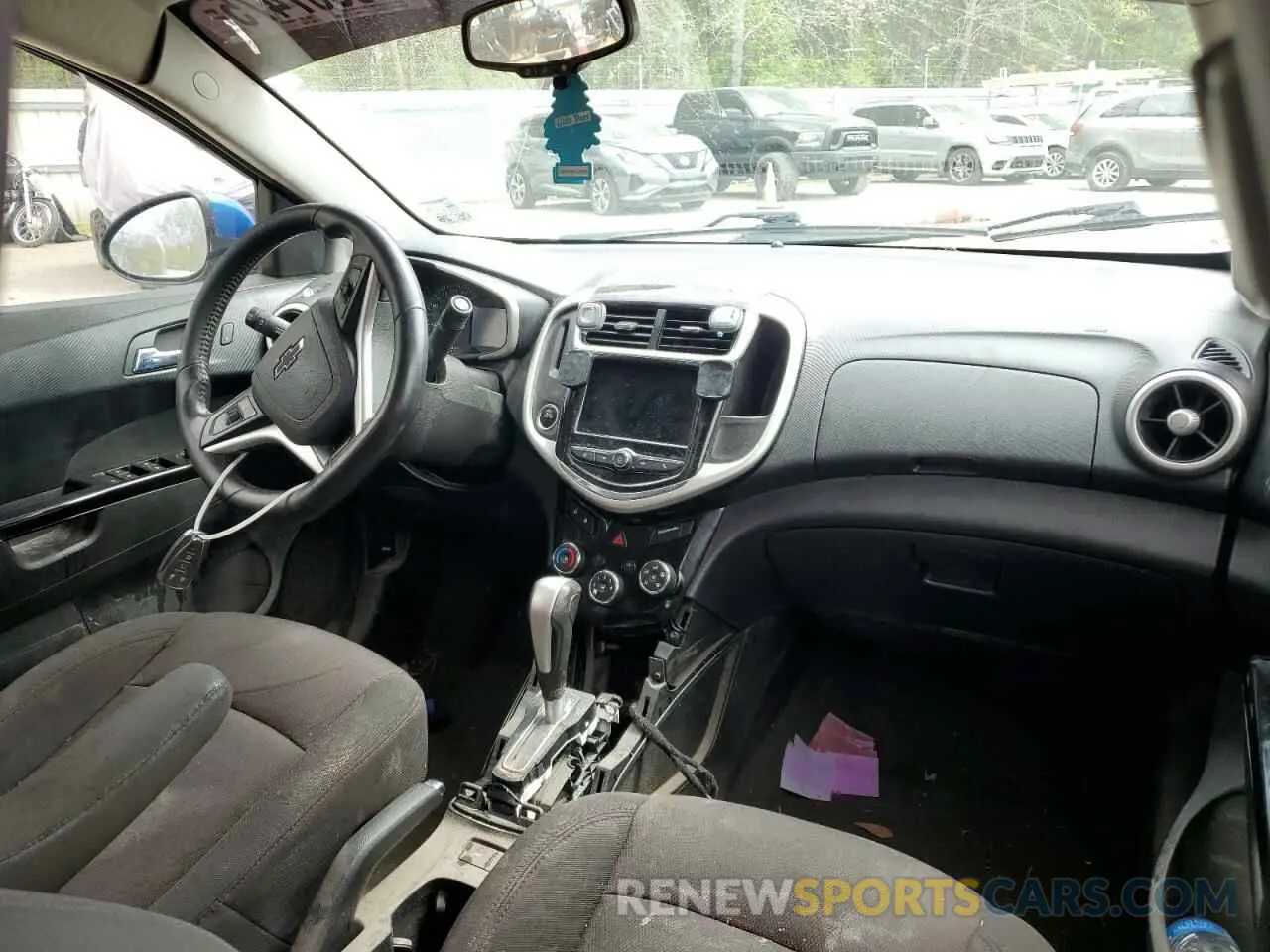 8 Photograph of a damaged car 1G1JD5SB0L4141533 CHEVROLET SONIC 2020