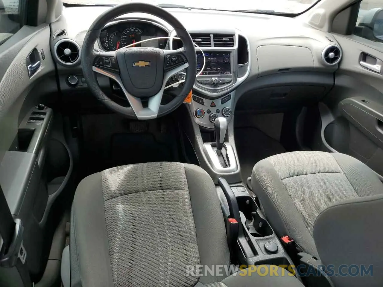 8 Photograph of a damaged car 1G1JD5SB1L4108704 CHEVROLET SONIC 2020