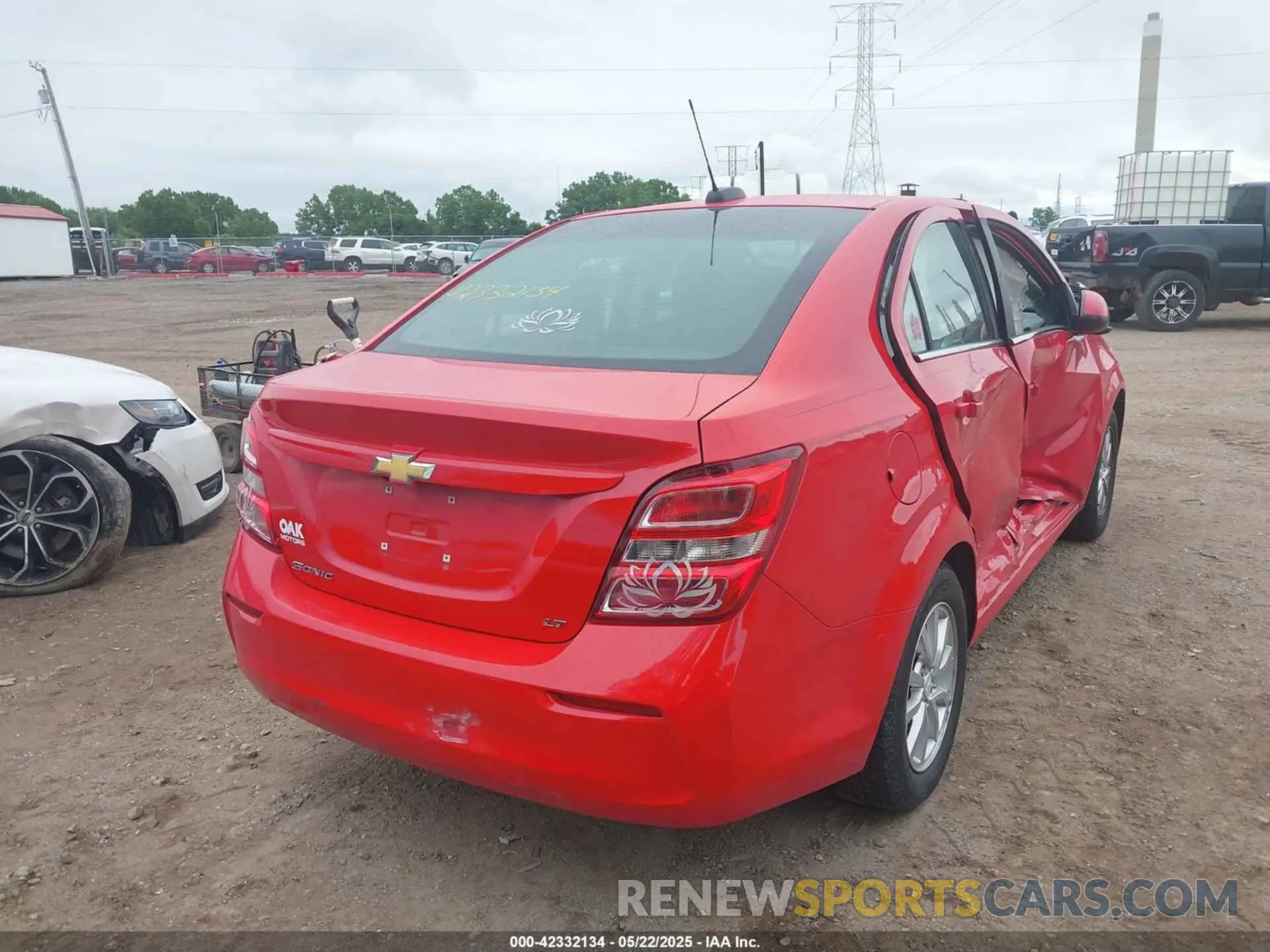 4 Photograph of a damaged car 1G1JD5SB3L4104217 CHEVROLET SONIC 2020