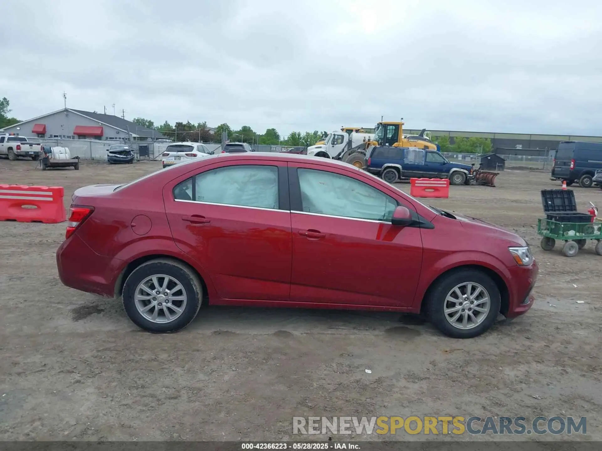 13 Photograph of a damaged car 1G1JD5SB3L4140358 CHEVROLET SONIC 2020