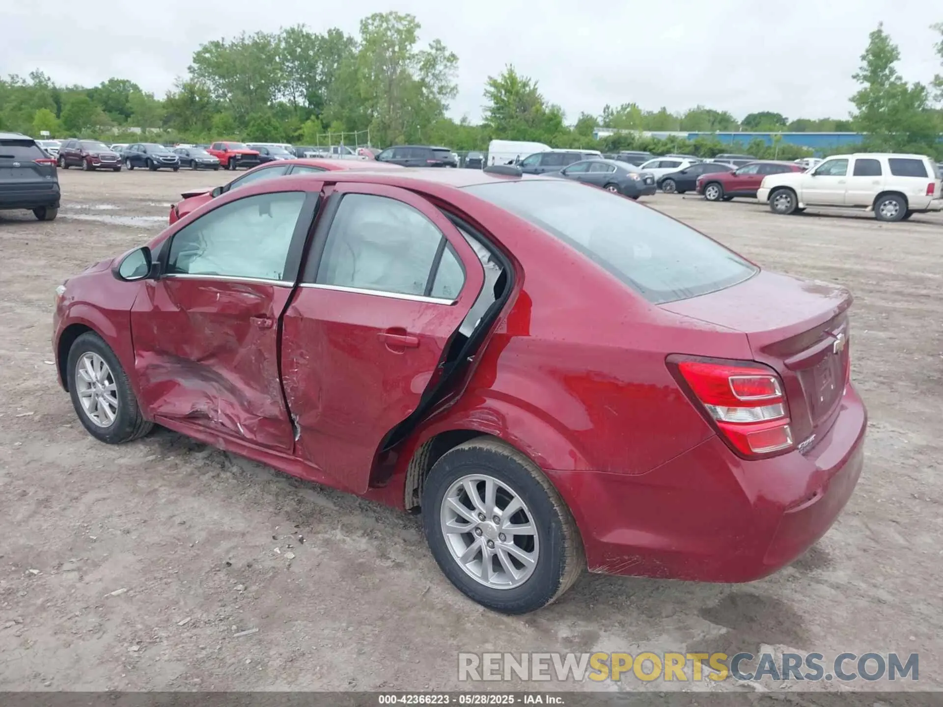 6 Photograph of a damaged car 1G1JD5SB3L4140358 CHEVROLET SONIC 2020
