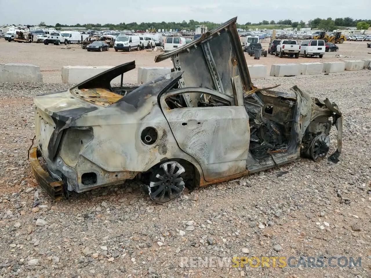 3 Photograph of a damaged car 1G1JD5SB4L4139378 CHEVROLET SONIC 2020