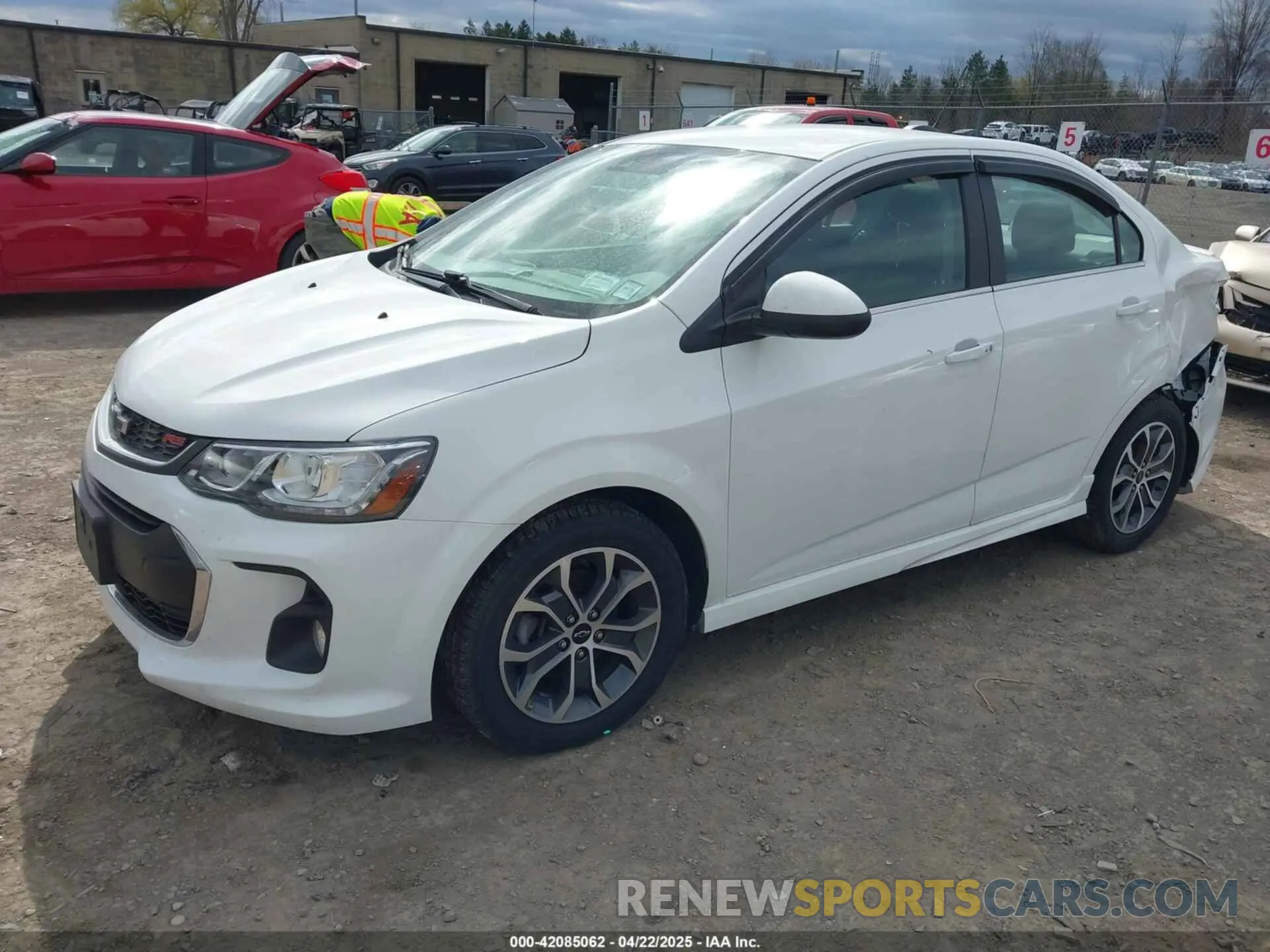 2 Photograph of a damaged car 1G1JD5SB6L4100503 CHEVROLET SONIC 2020
