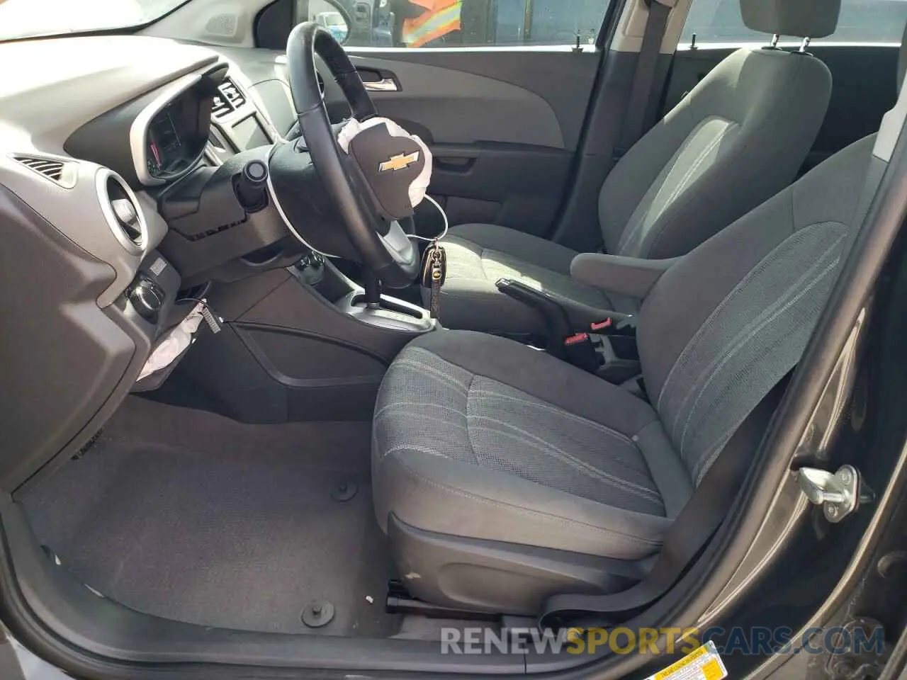 7 Photograph of a damaged car 1G1JD5SB6L4121948 CHEVROLET SONIC 2020