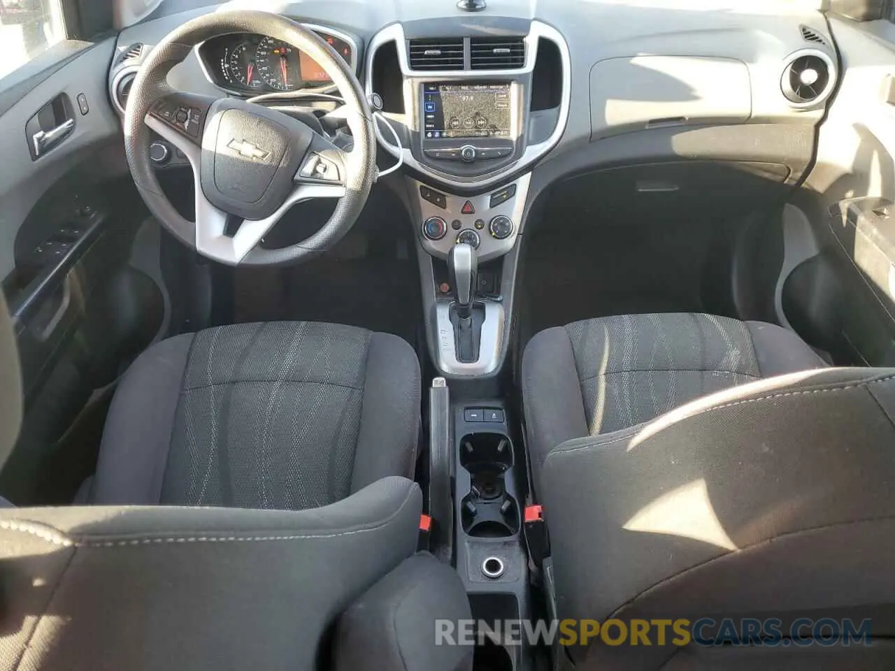 8 Photograph of a damaged car 1G1JD5SB7L4101787 CHEVROLET SONIC 2020