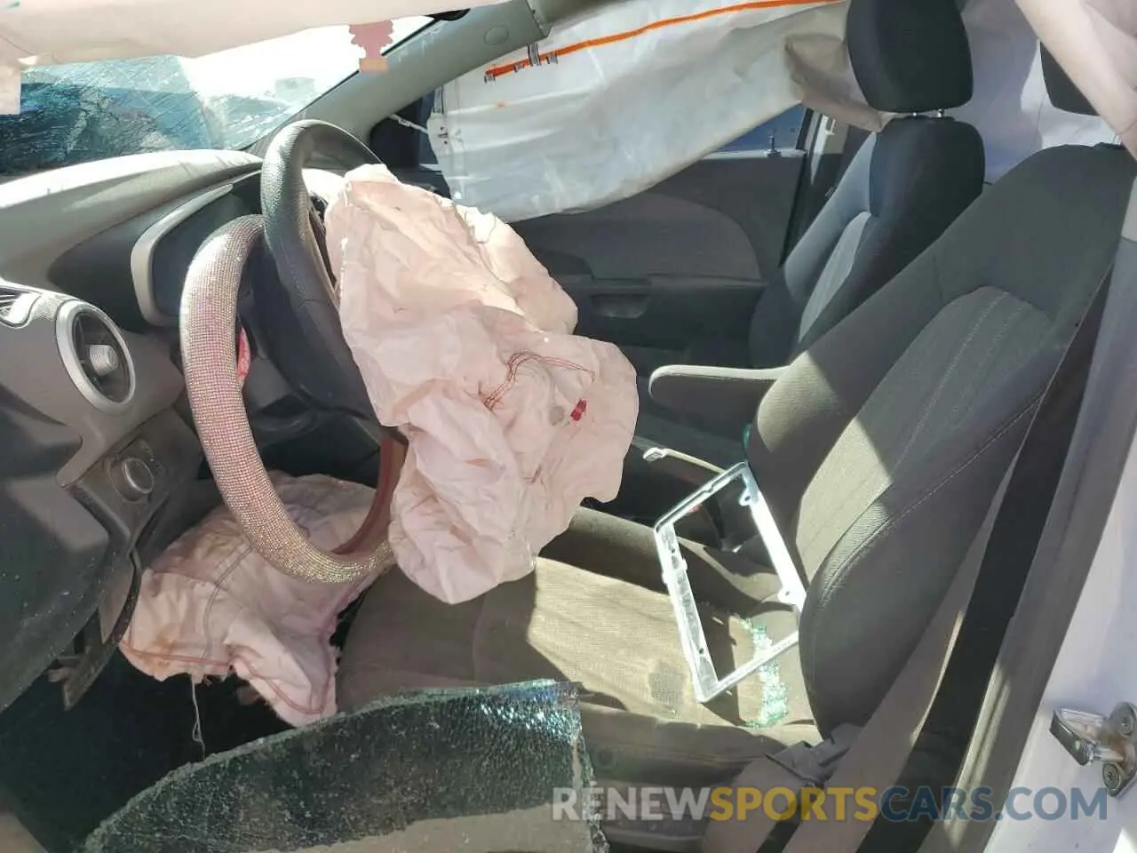 7 Photograph of a damaged car 1G1JD5SB7L4109677 CHEVROLET SONIC 2020