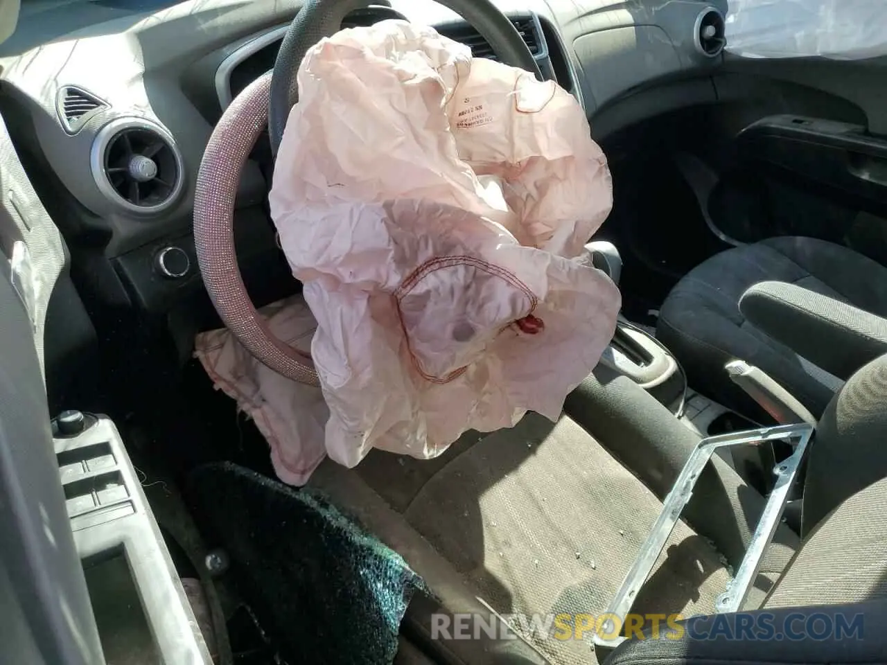 8 Photograph of a damaged car 1G1JD5SB7L4109677 CHEVROLET SONIC 2020