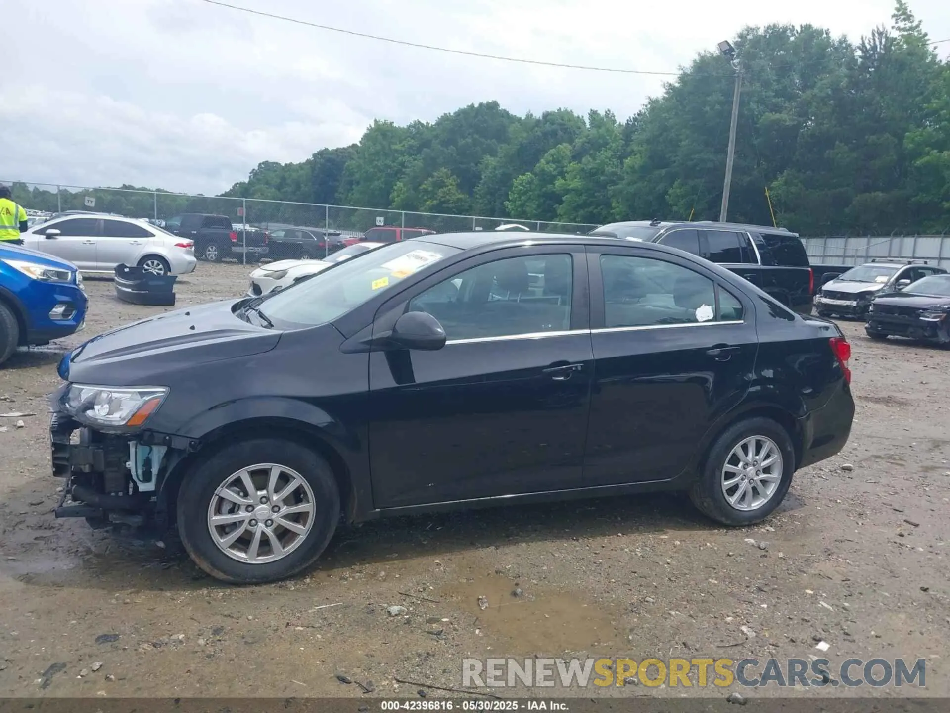 14 Photograph of a damaged car 1G1JD5SB7L4118668 CHEVROLET SONIC 2020