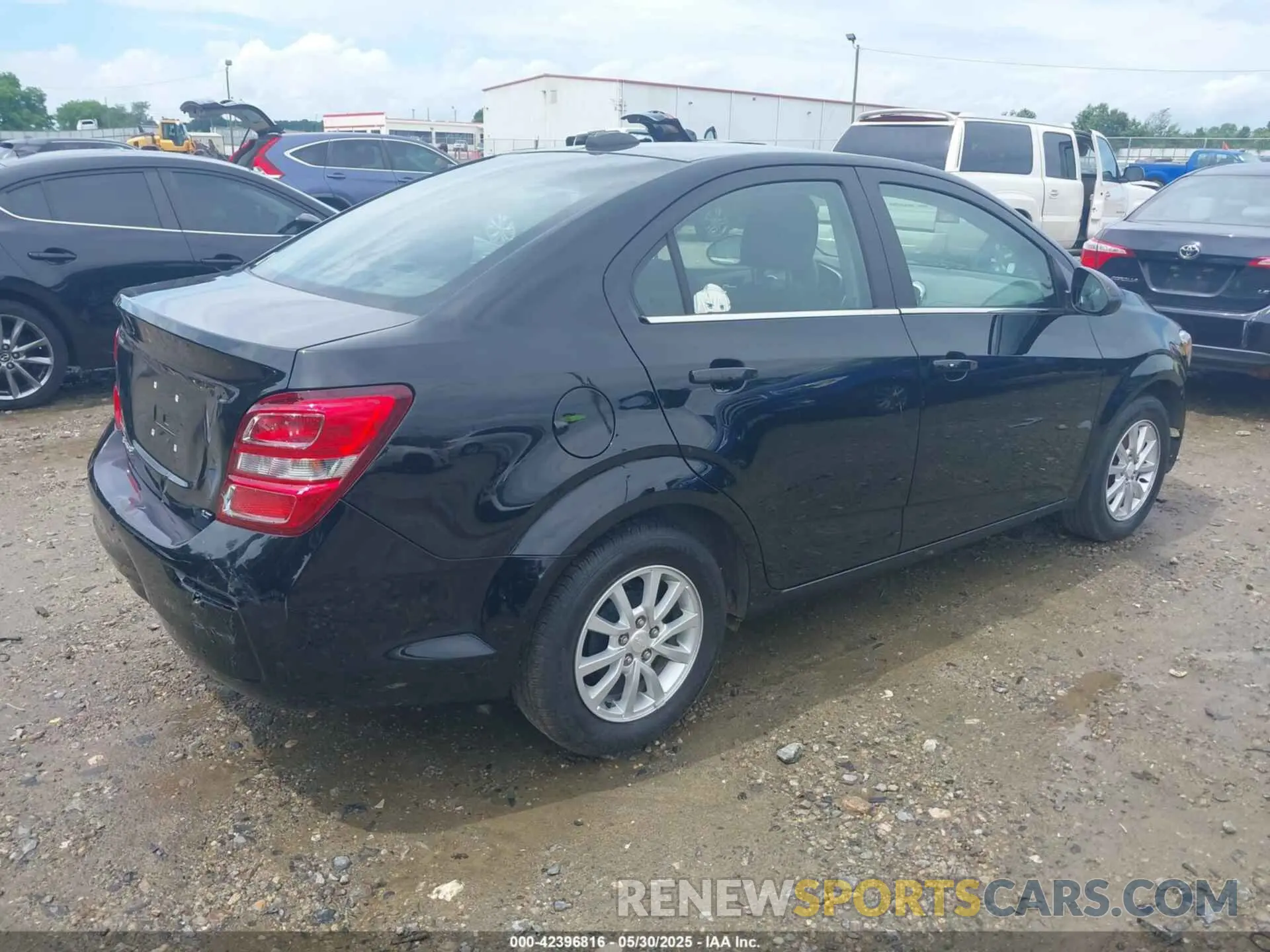 4 Photograph of a damaged car 1G1JD5SB7L4118668 CHEVROLET SONIC 2020