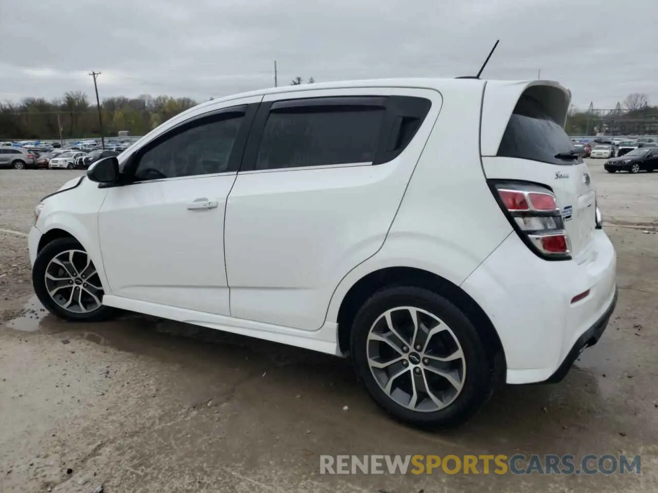 2 Photograph of a damaged car 1G1JD6SB2L4100309 CHEVROLET SONIC 2020