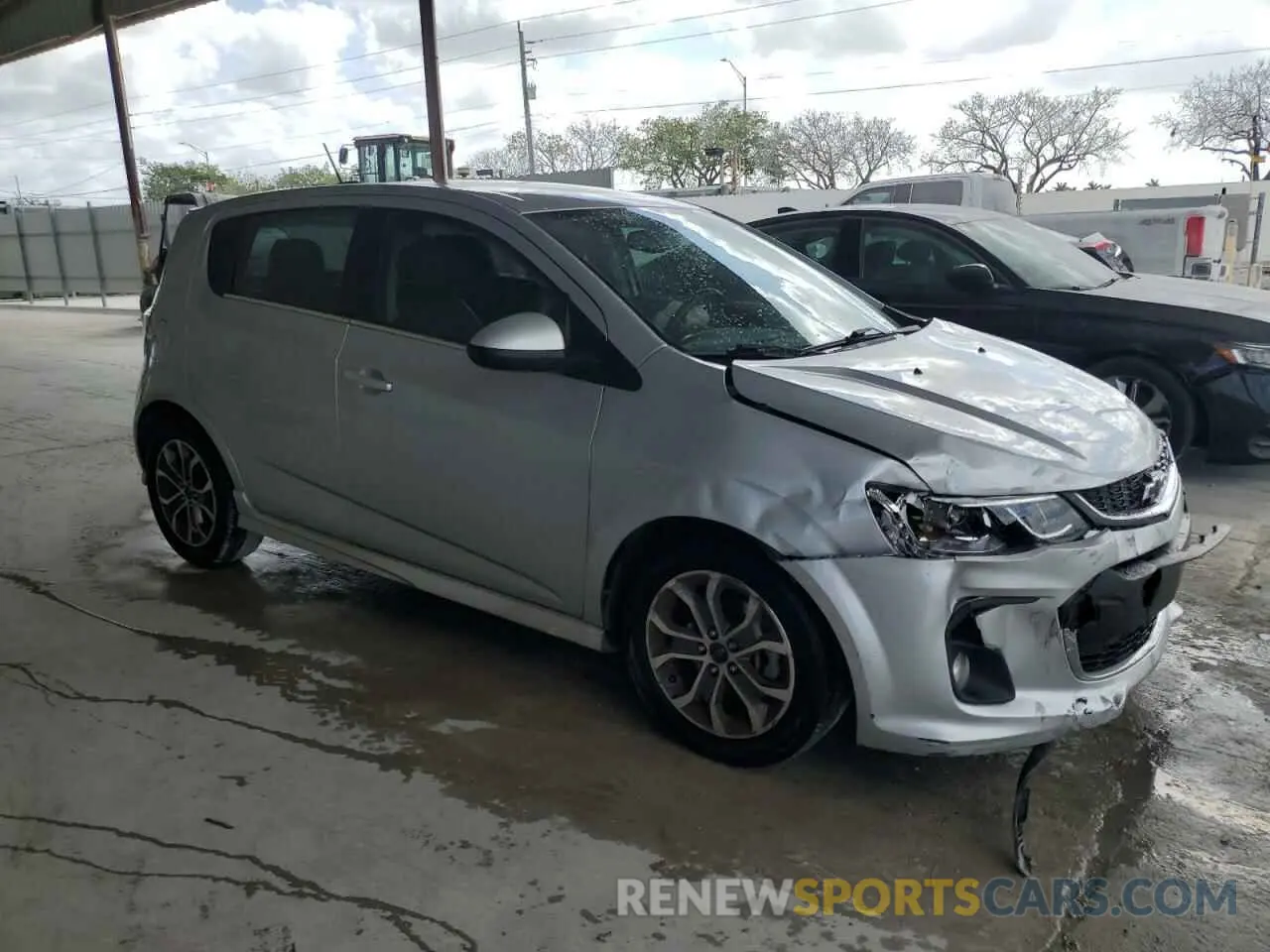 4 Photograph of a damaged car 1G1JD6SB4L4107388 CHEVROLET SONIC 2020