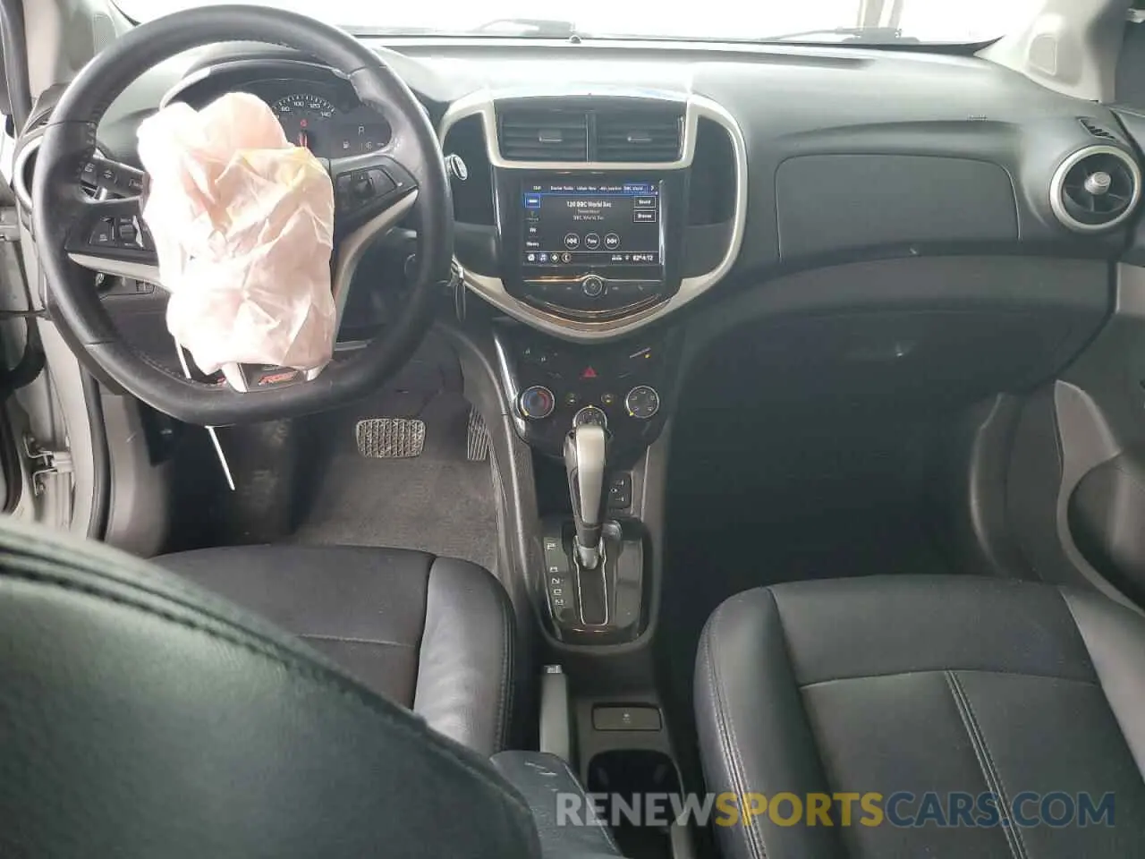 8 Photograph of a damaged car 1G1JD6SB4L4107388 CHEVROLET SONIC 2020