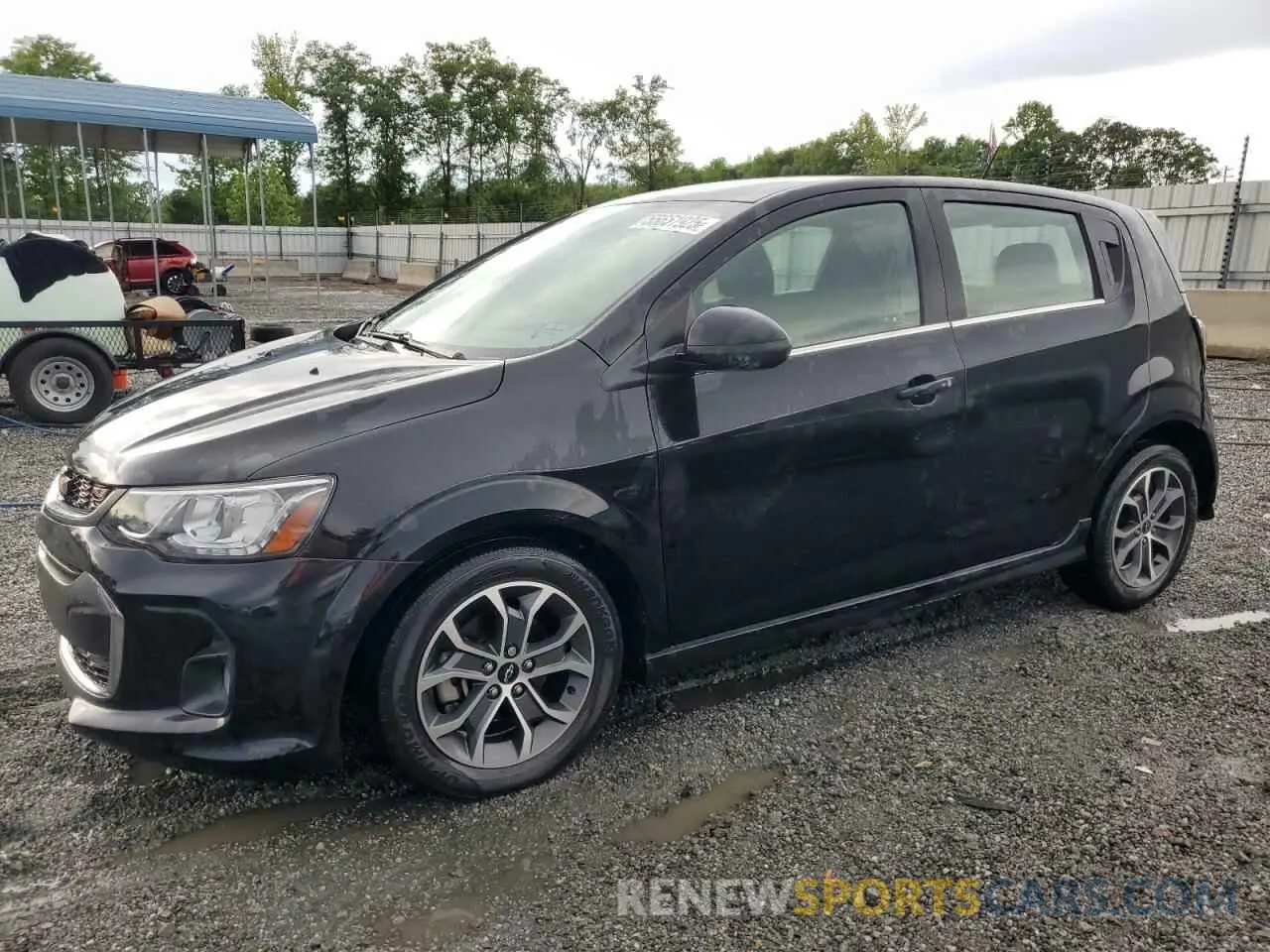 1 Photograph of a damaged car 1G1JD6SB5L4137709 CHEVROLET SONIC 2020