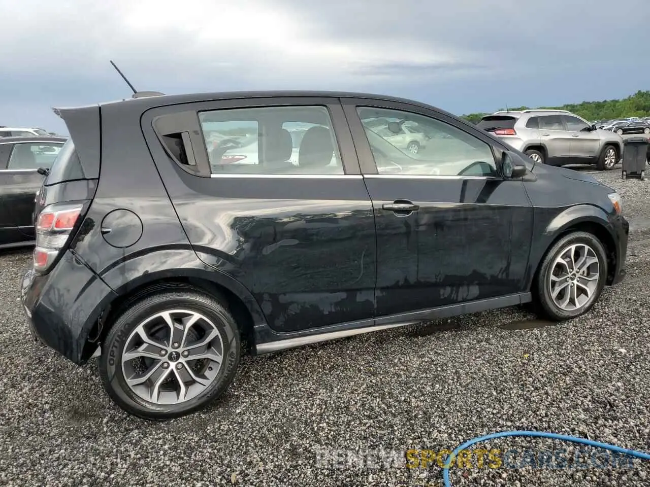 3 Photograph of a damaged car 1G1JD6SB5L4137709 CHEVROLET SONIC 2020