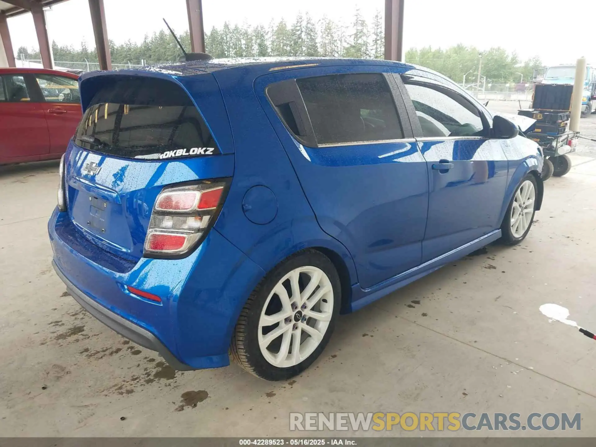 4 Photograph of a damaged car 1G1JD6SB8L4135761 CHEVROLET SONIC 2020