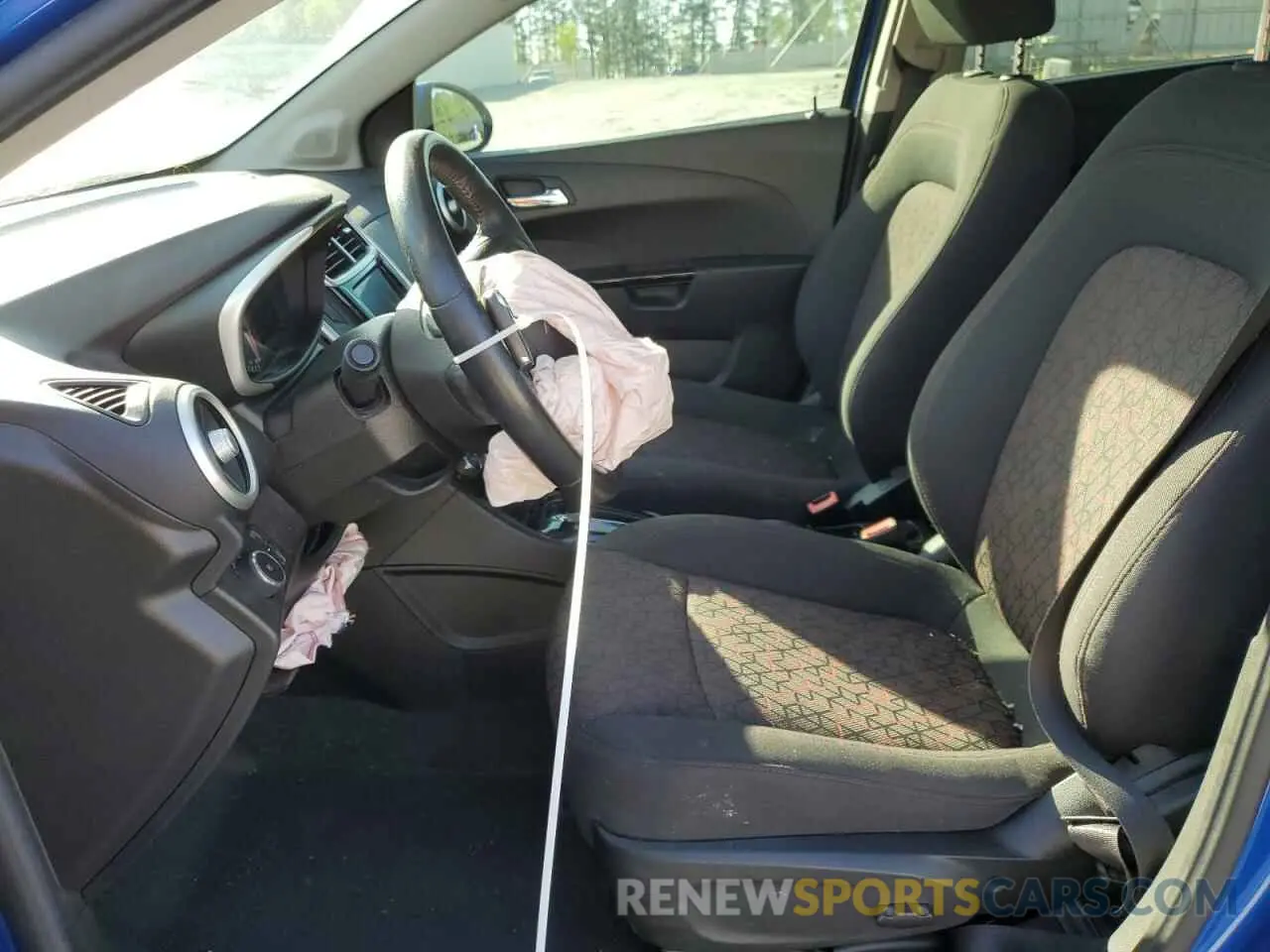 7 Photograph of a damaged car 1G1JD6SB9L4112487 CHEVROLET SONIC 2020