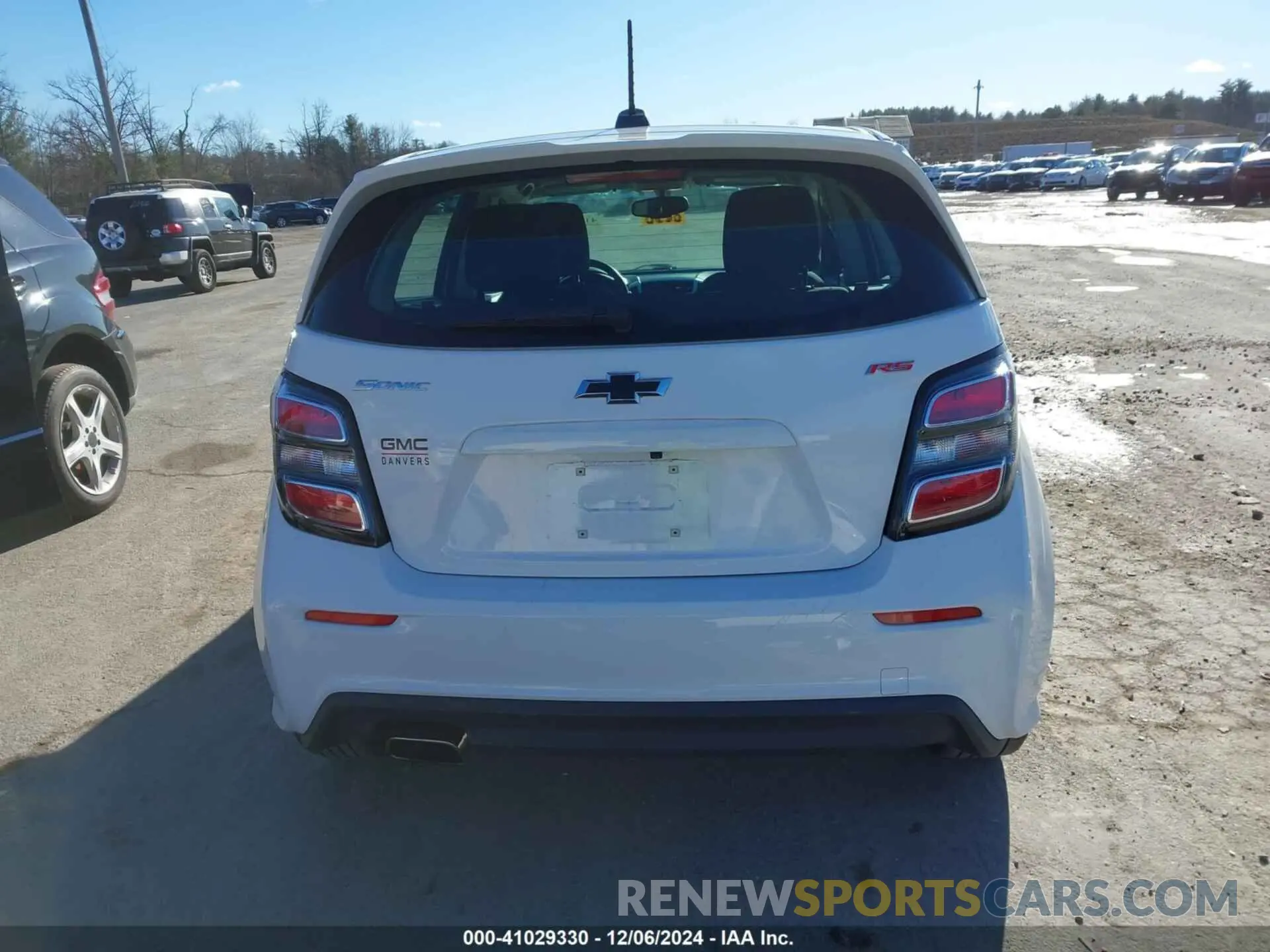 17 Photograph of a damaged car 1G1JD6SBXL4118671 CHEVROLET SONIC 2020