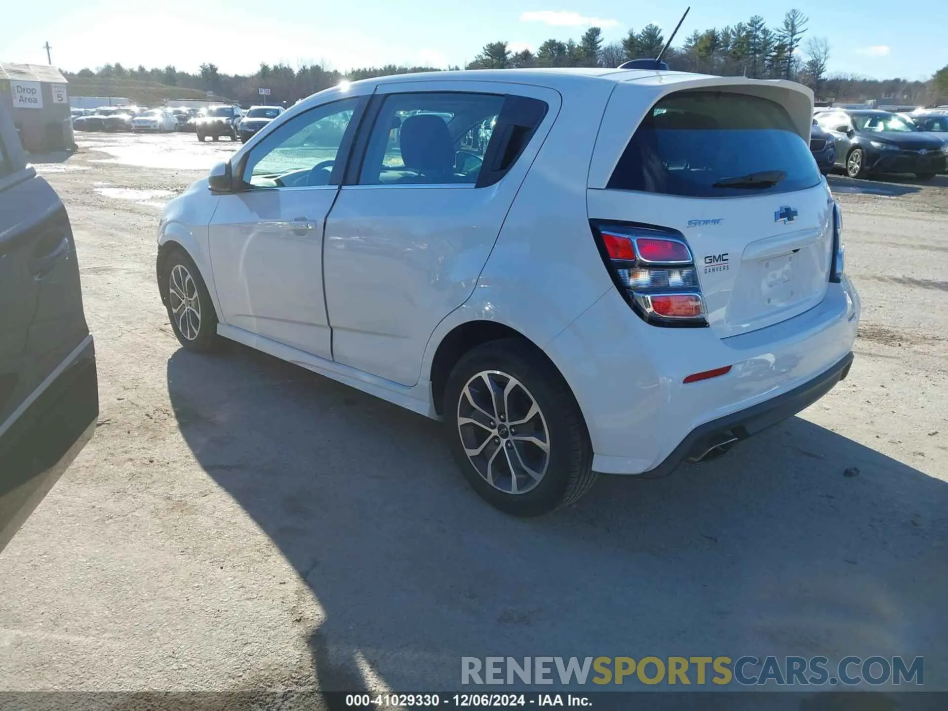 3 Photograph of a damaged car 1G1JD6SBXL4118671 CHEVROLET SONIC 2020