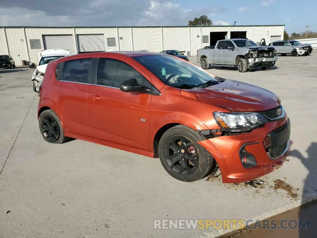 4 Photograph of a damaged car 1G1JD6SBXL4137625 CHEVROLET SONIC 2020